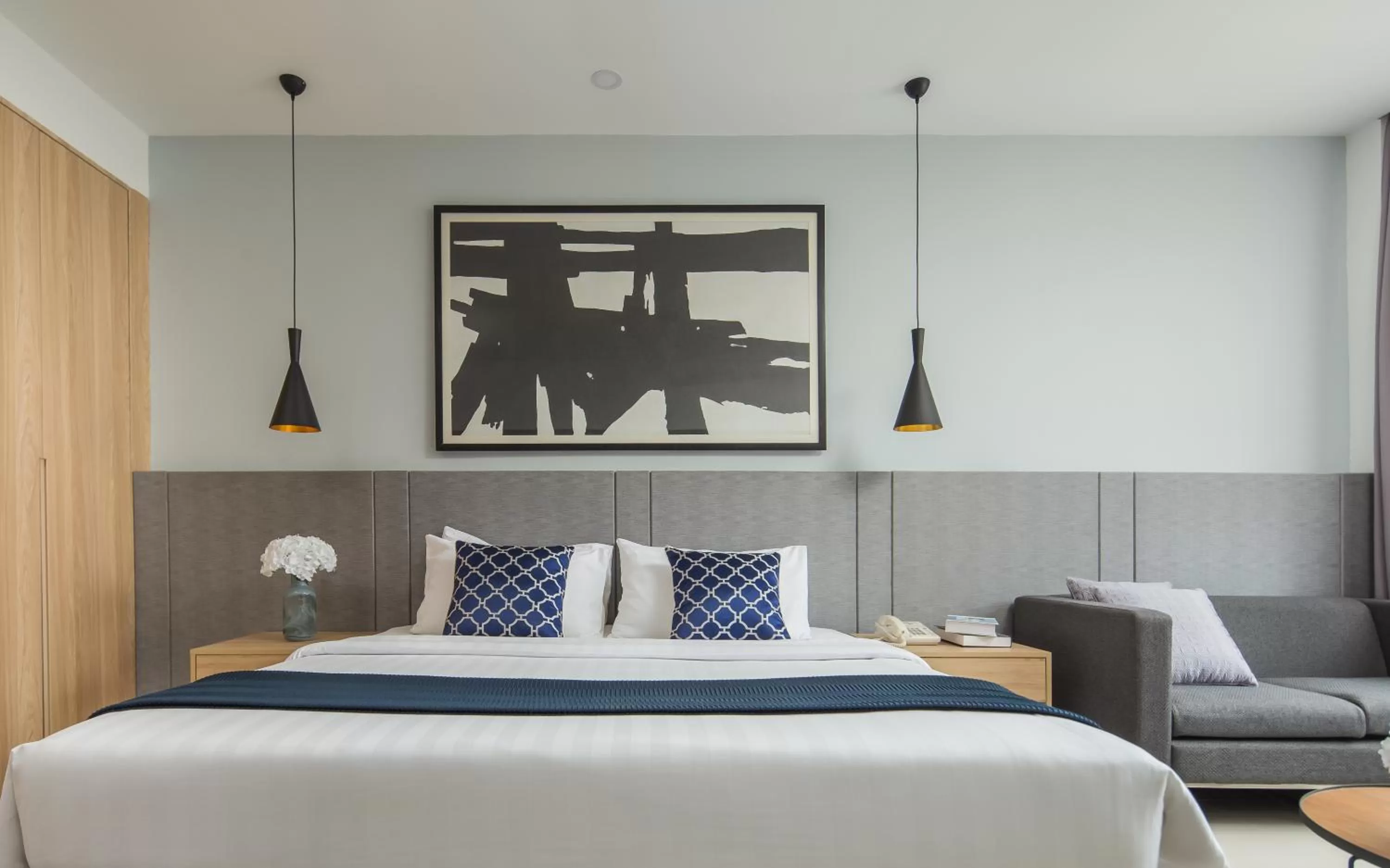 Bed in Altos Hotel