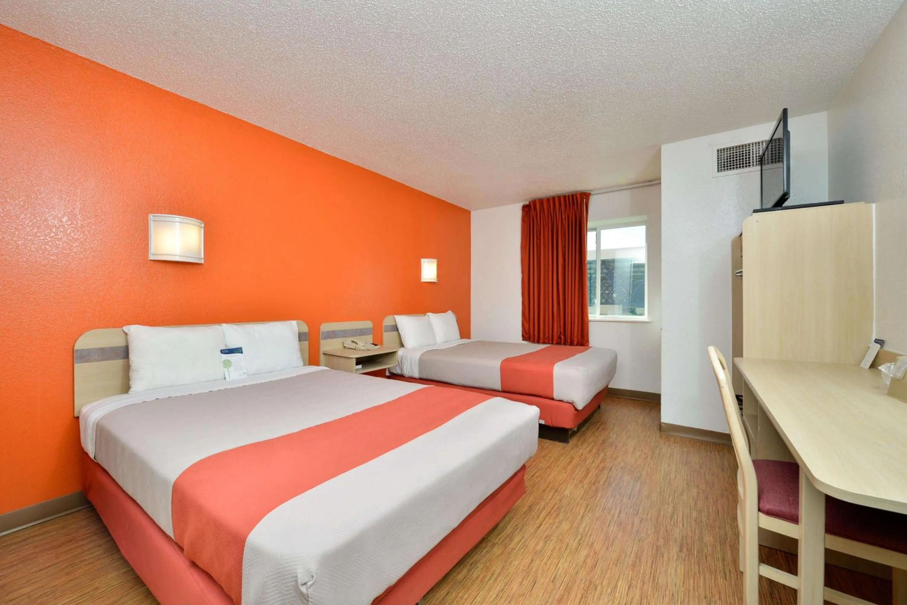 Quadruple Room - single occupancy - Non-Smoking in Motel 6-McKinney, TX - North