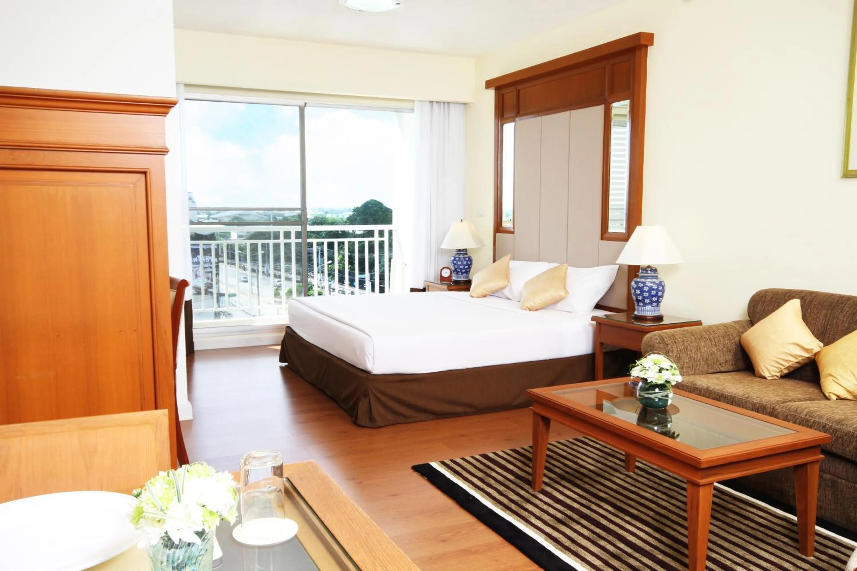 Studio Suite in Kameo Grand Hotel & Serviced Apartment, Rayong