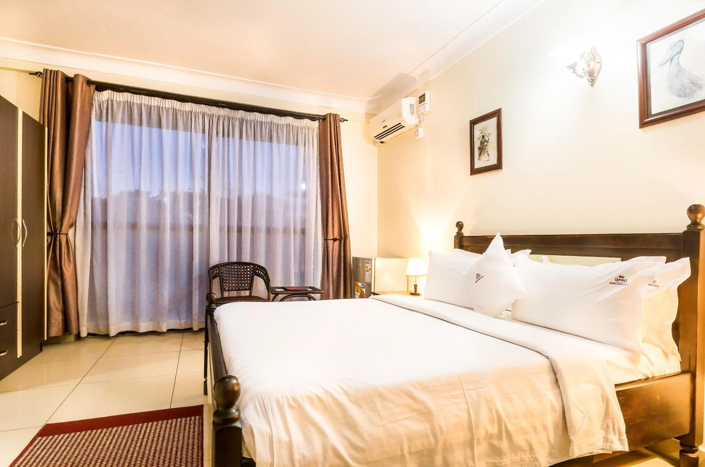 Deluxe Single Room - single occupancy in Marie's Royale Hotel
