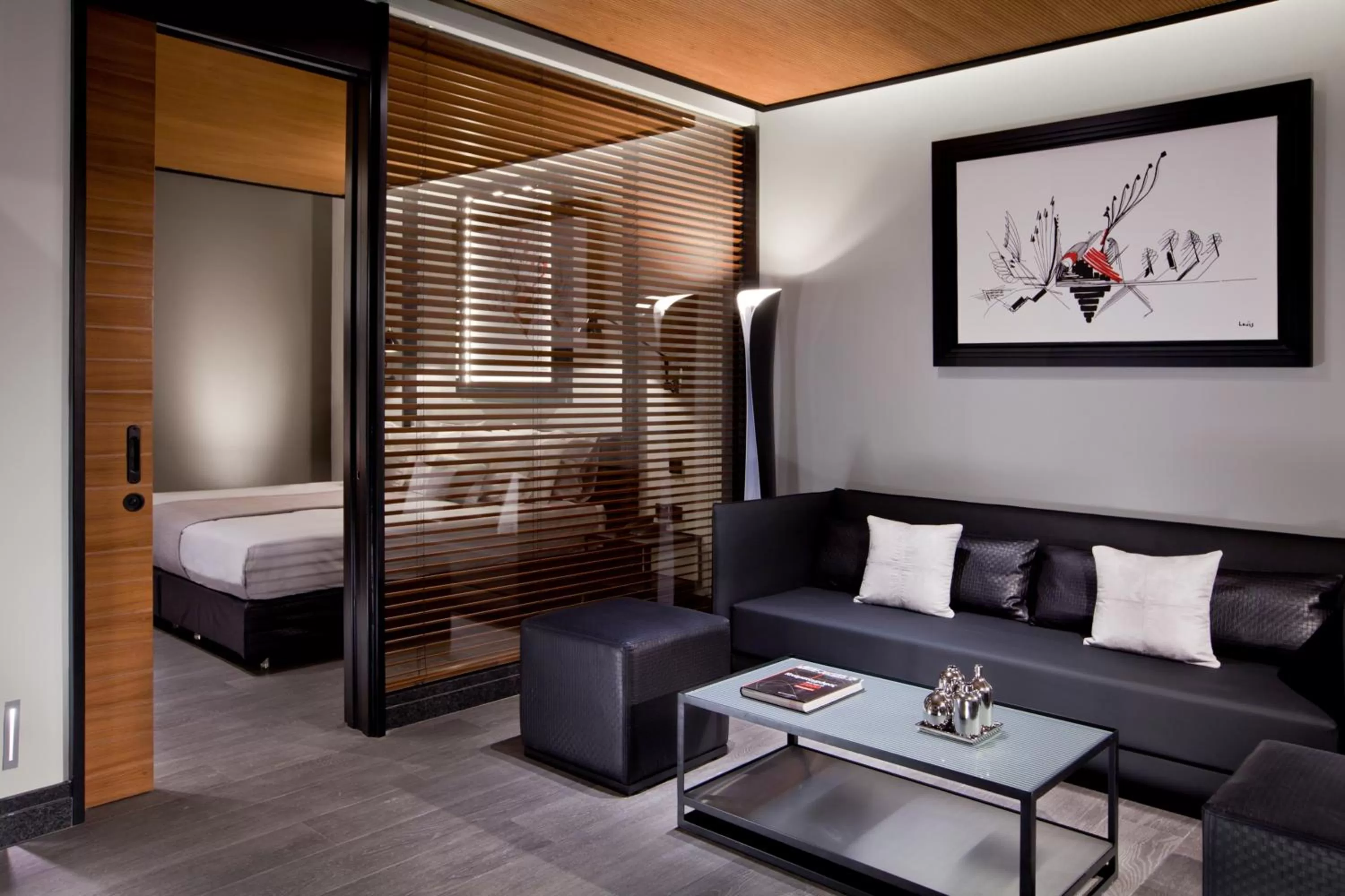 Deluxe Two Bedroom Apartment in MET34 Athens