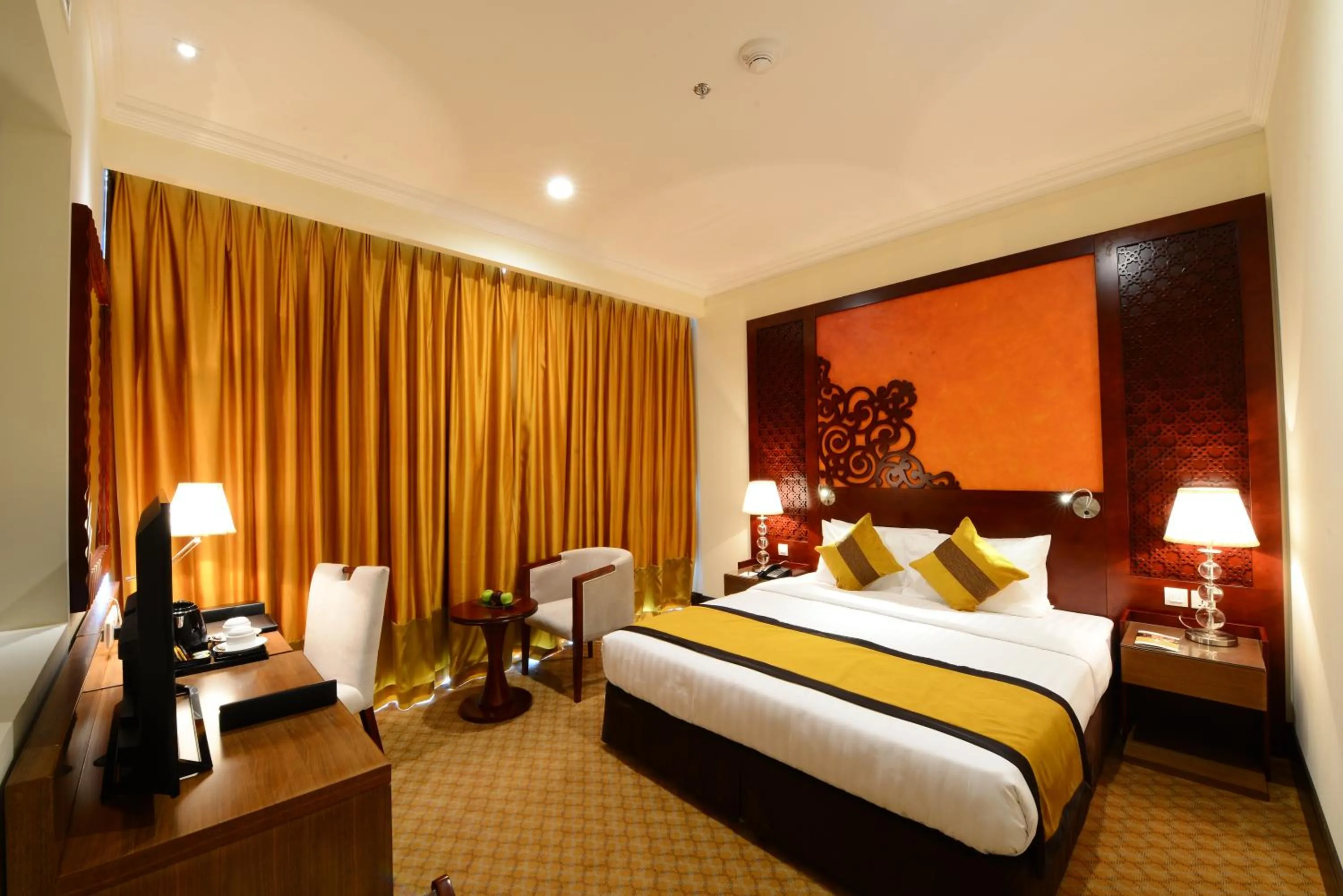 Standard King Room in Landmark Premier Hotel