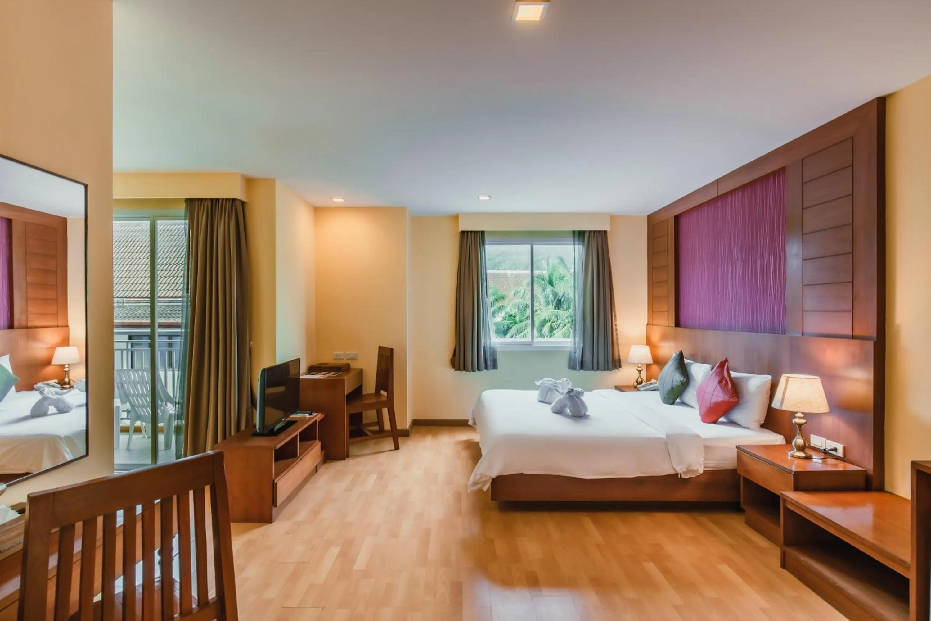 Executive Suite - City View in Elite Suites Patong