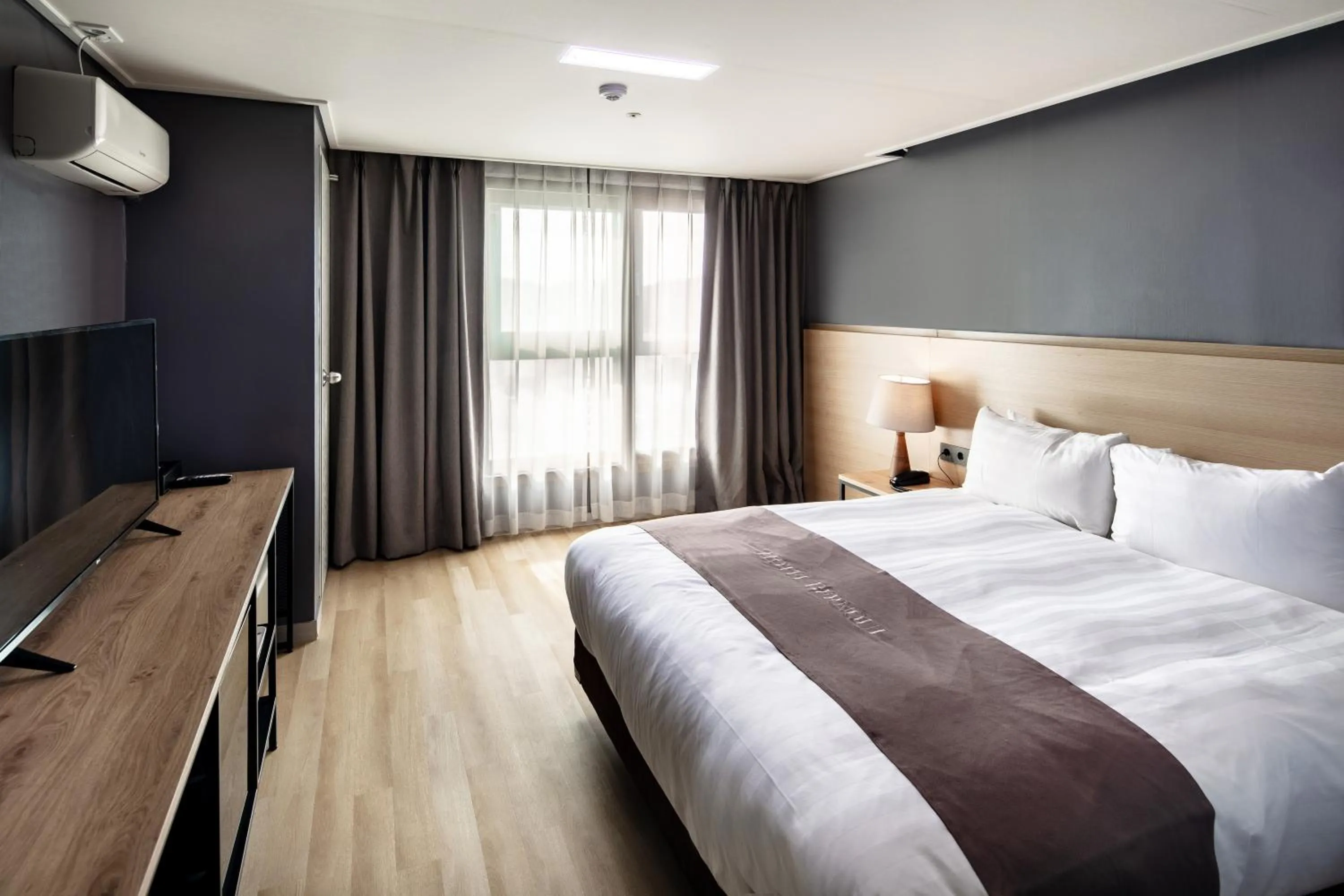 Superior Double Room in Hotel Bernoui Seoul