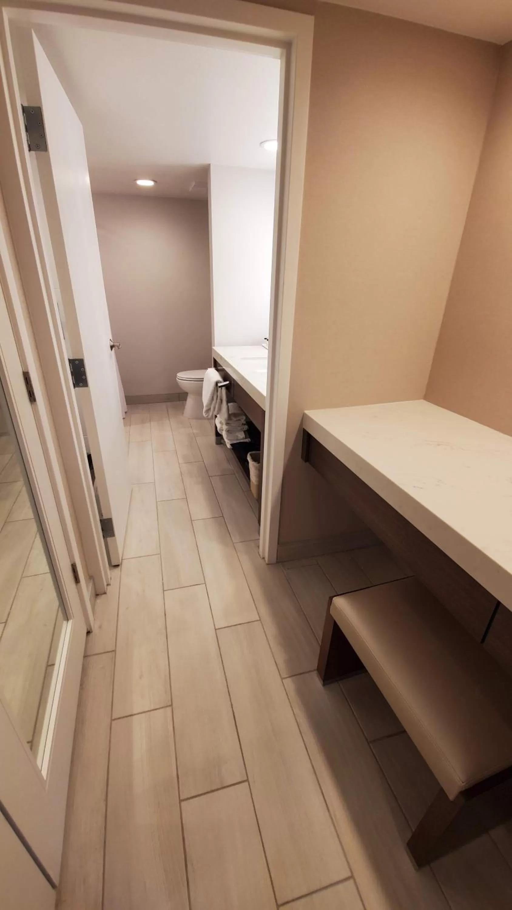 King Suite - Non-Smoking in Crowne Plaza Phoenix - Chandler Golf Resort by IHG