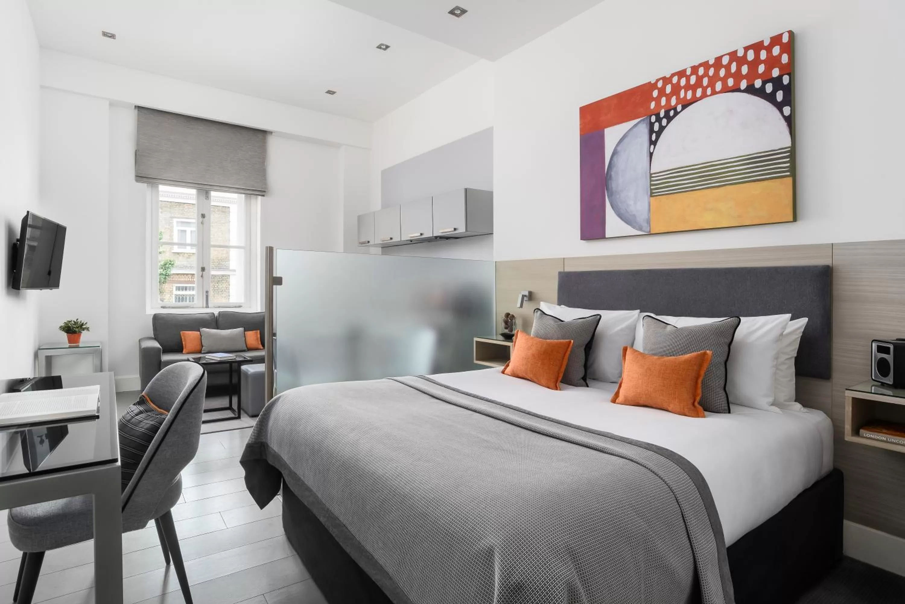 Studio Suite in Templeton Place by Supercity Aparthotels