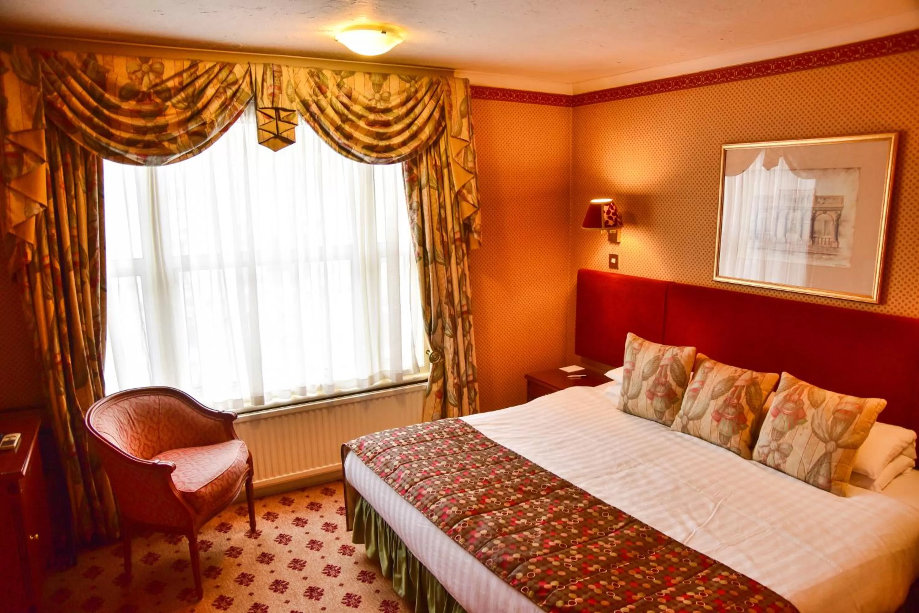 Double or Twin Room in London Lodge Hotel