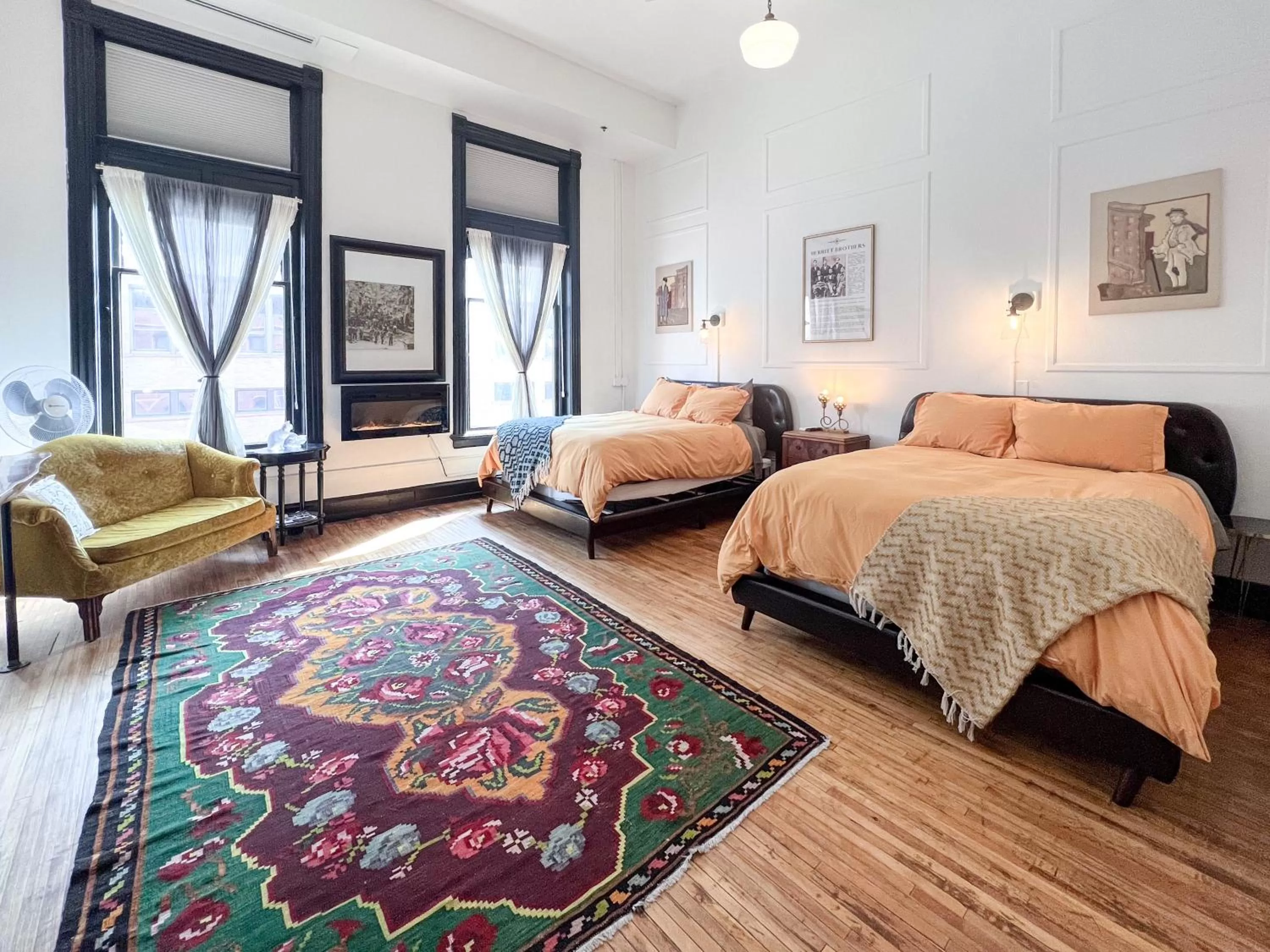 Deluxe Double Room in The Oliver Inn