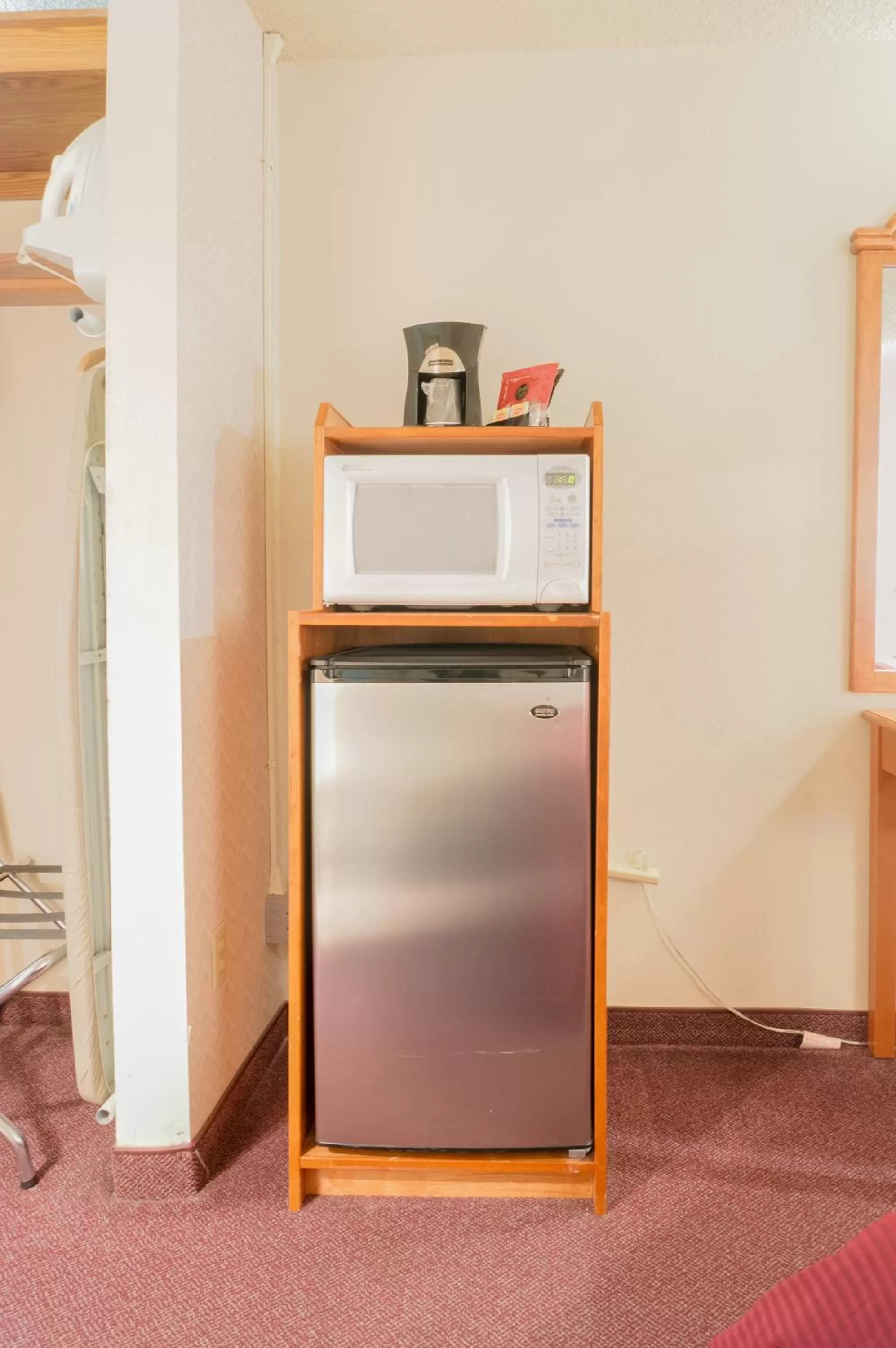 Queen Room with Two Queen Beds in GuestHouse Inn Fife