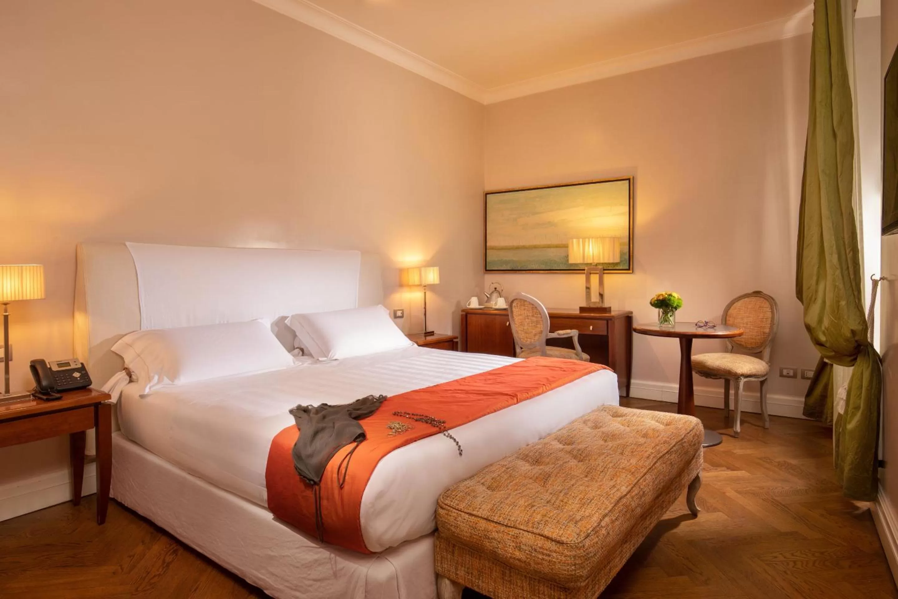 Double or Twin Room - Annex Building - Via del Corso 75 in Hotel Mozart