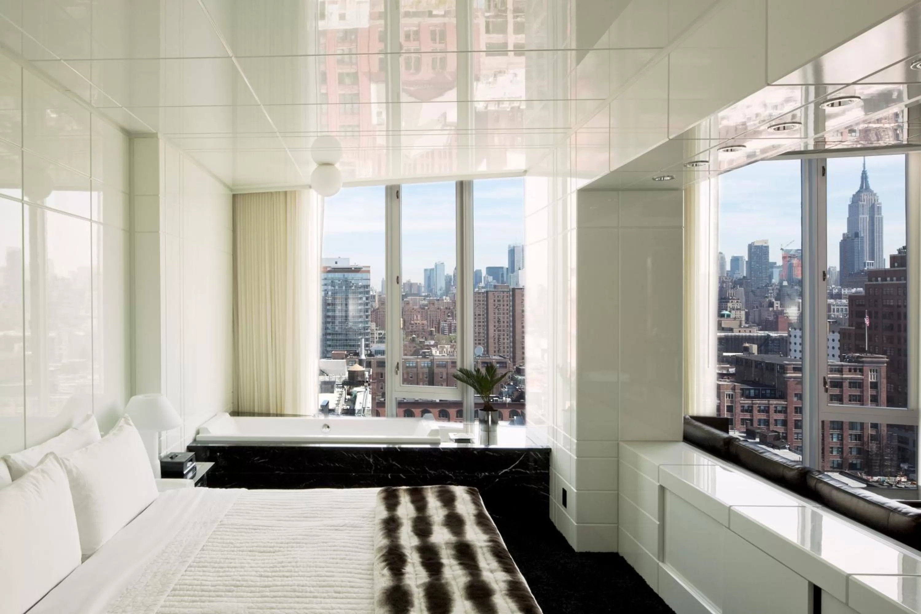 Suite with City View in The Standard, High Line New York
