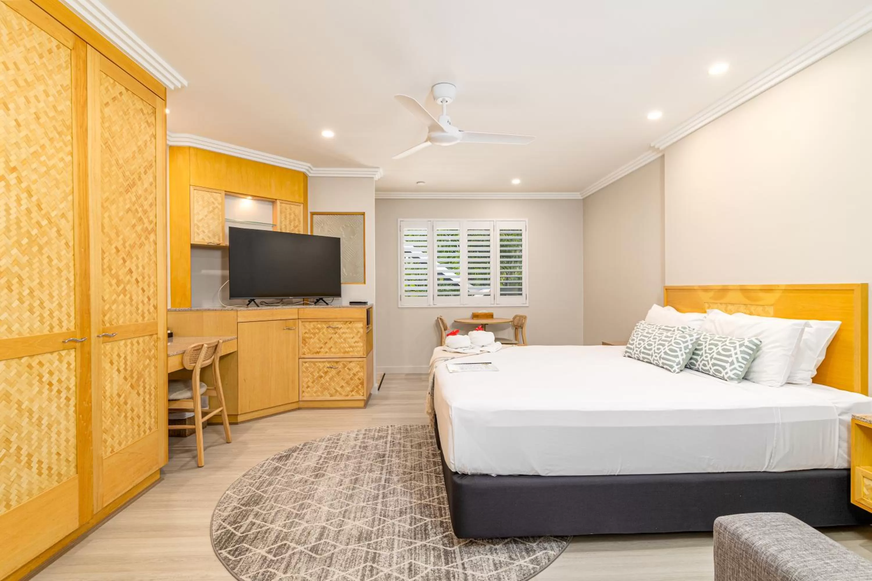 King Suite with Spa Bath in Seagulls