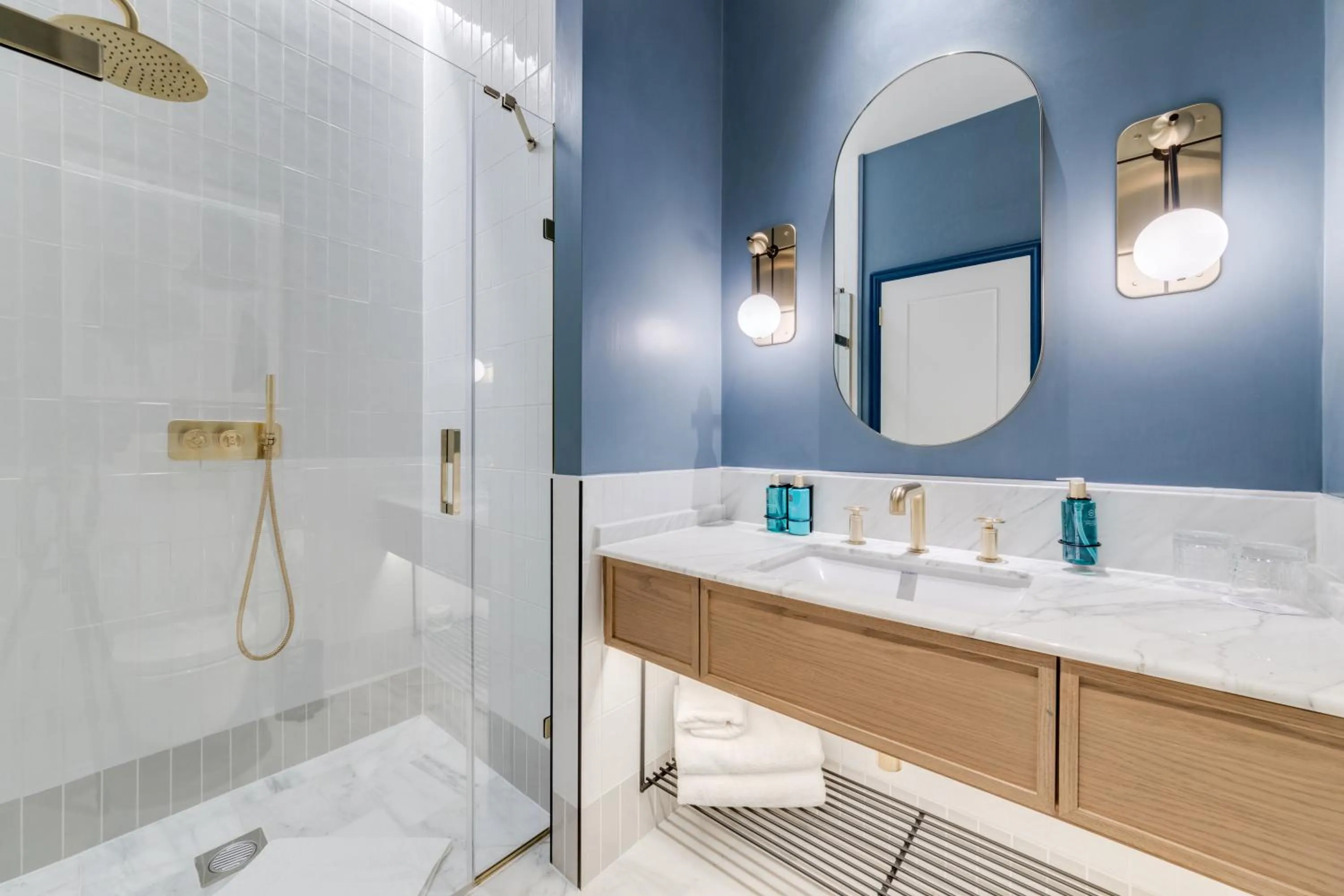 Executive Suite in Best Western The Boltons