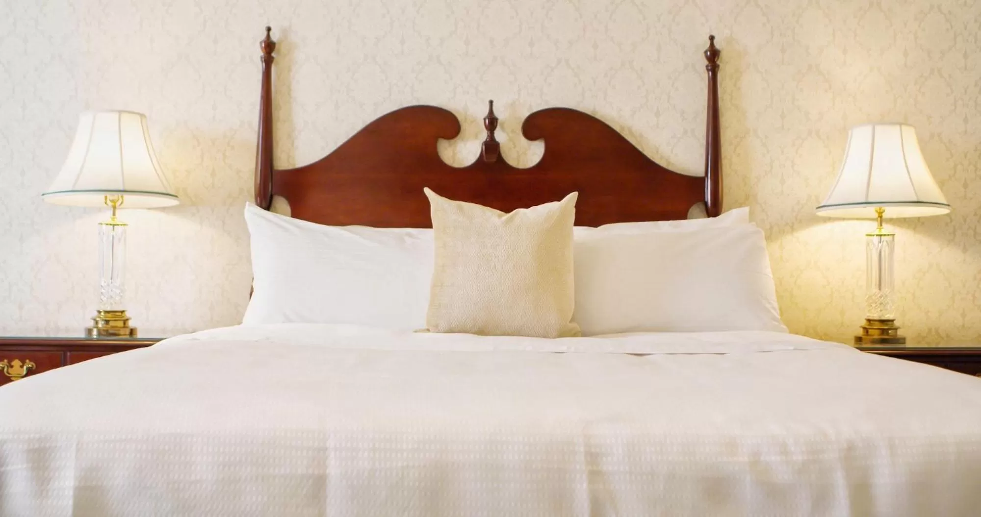 Executive King Accessible in The Bristol Hotel Campbell San Jose