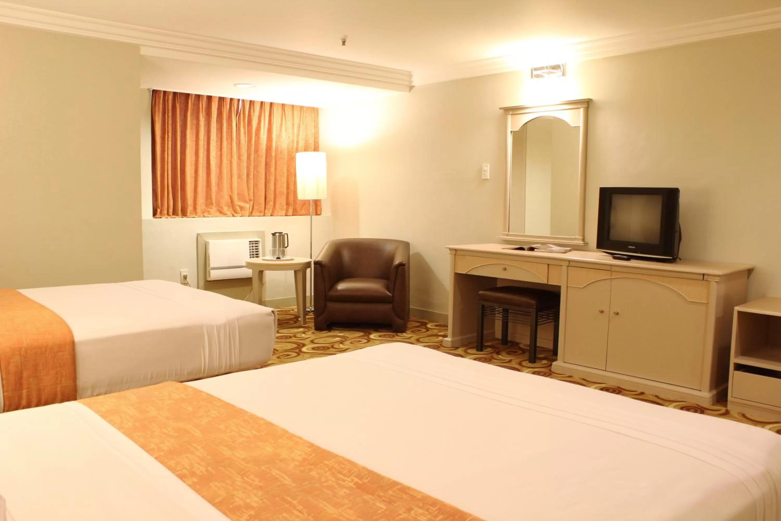 Premier Triple Room in Riviera Mansion Hotel