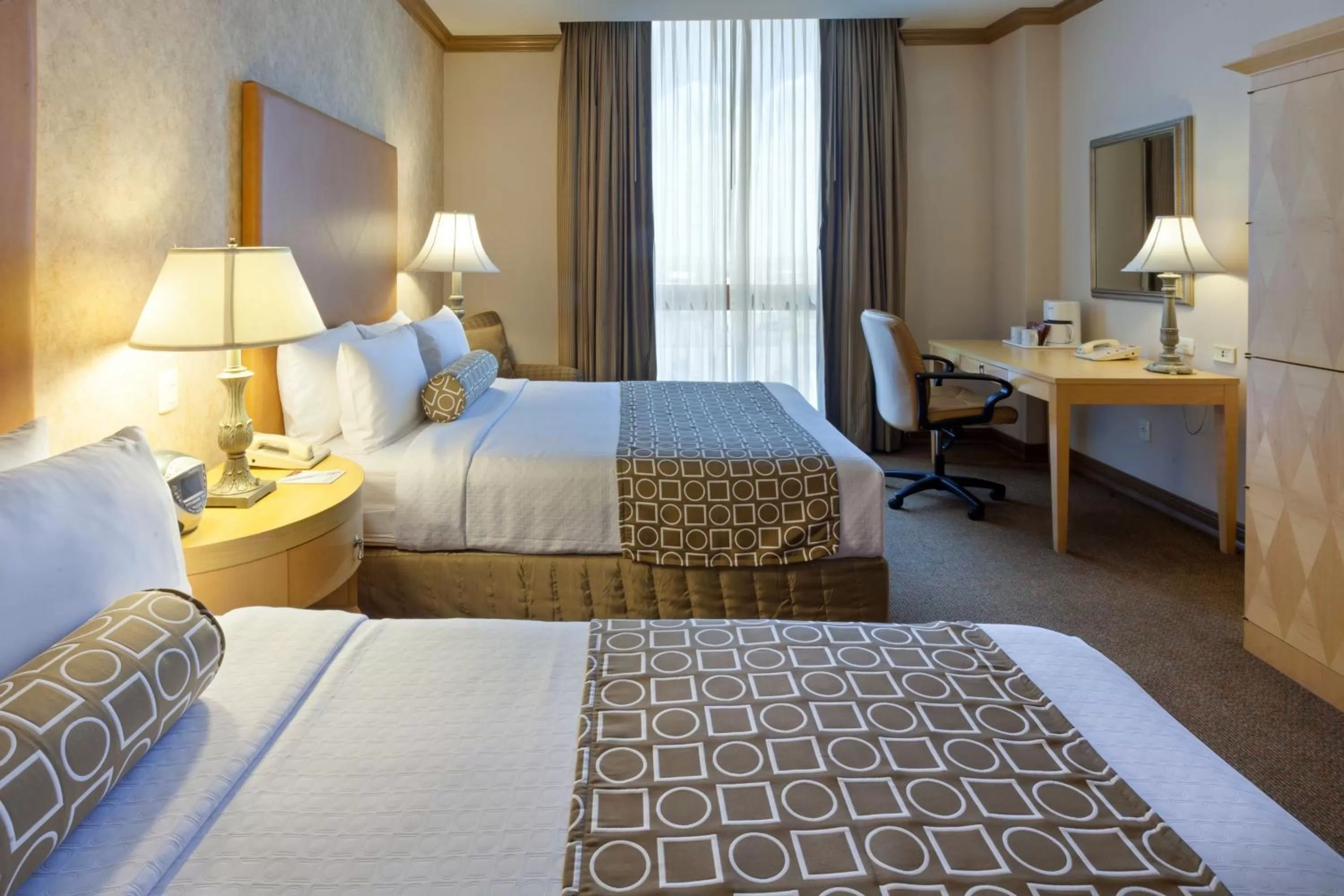 Standard Twin Room - Lounge Access in Crowne Plaza Torreon by IHG