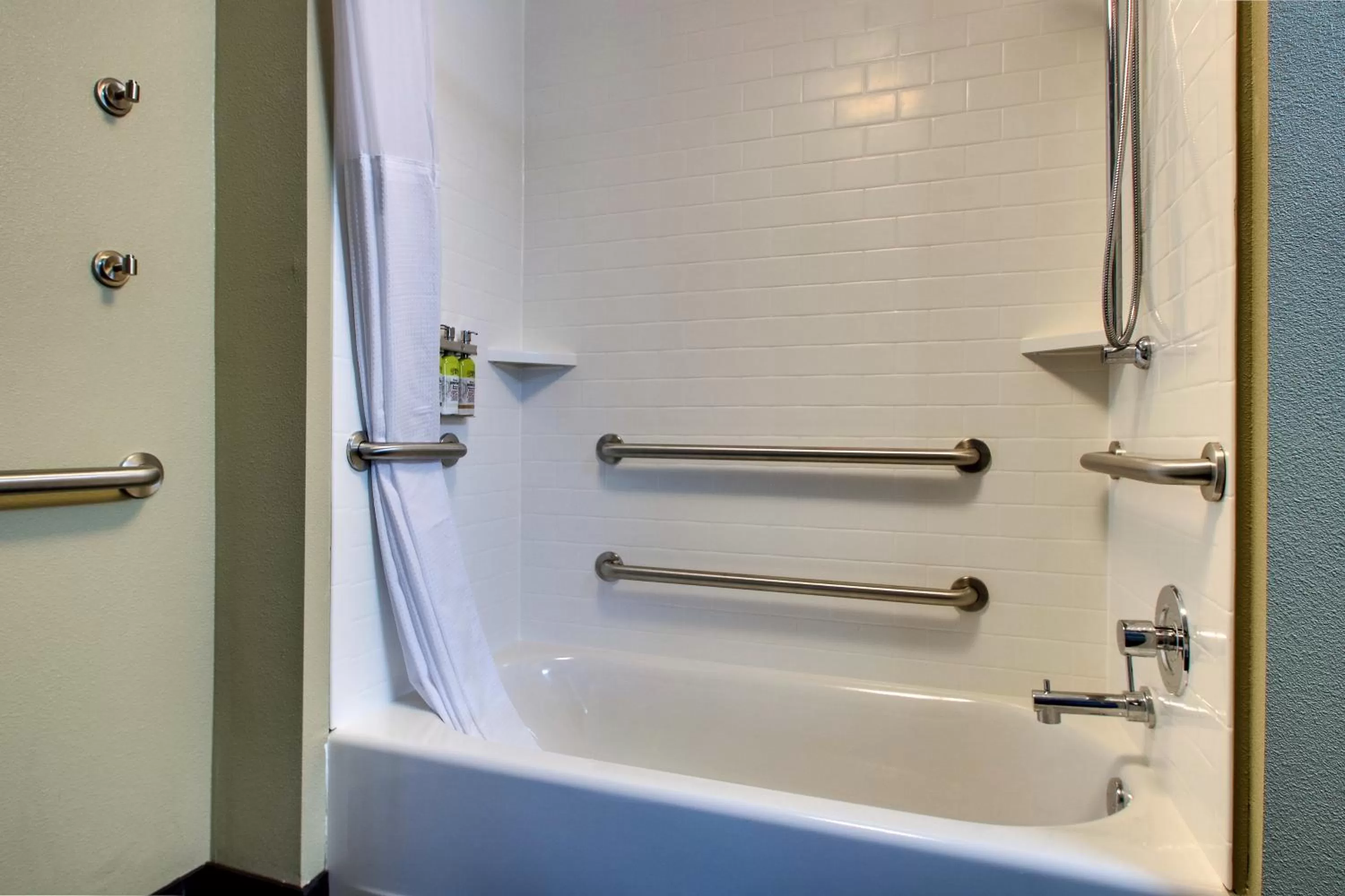 King Studio Suite - Hear Access Tub/Non-Smoking in Staybridge Suites - Rock Hill by IHG