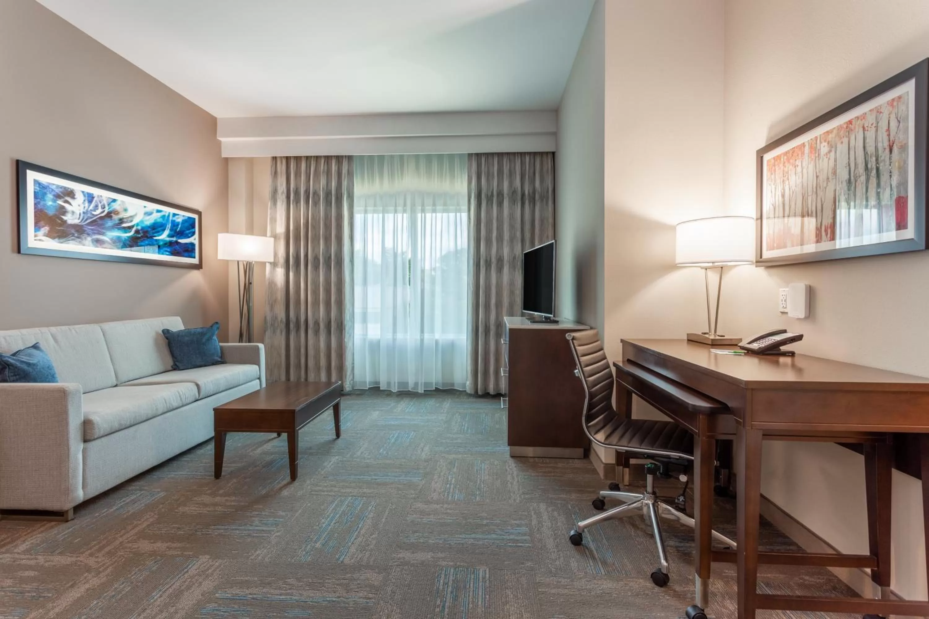 One-Bedroom King Suite in Holiday Inn & Suites - Jefferson City by IHG