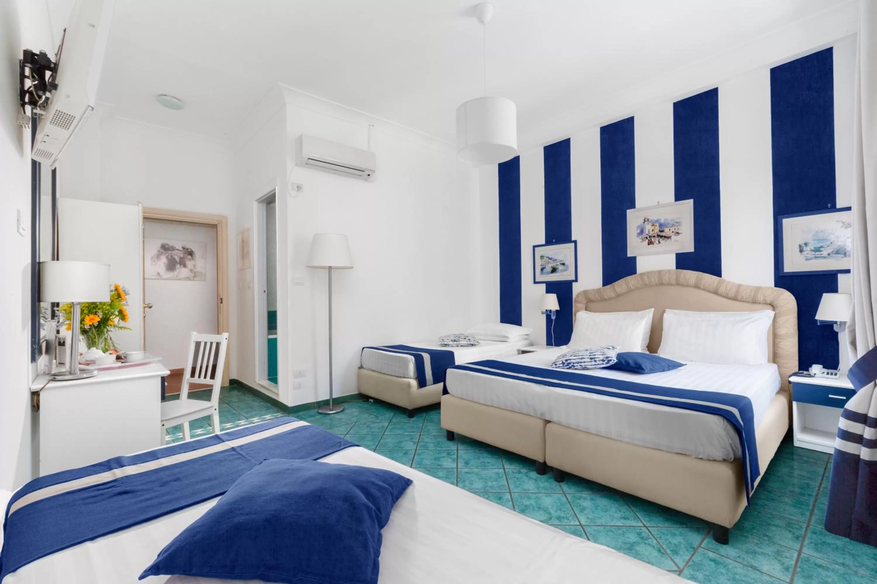 Superior Quadruple Room in Hotel Herculaneum