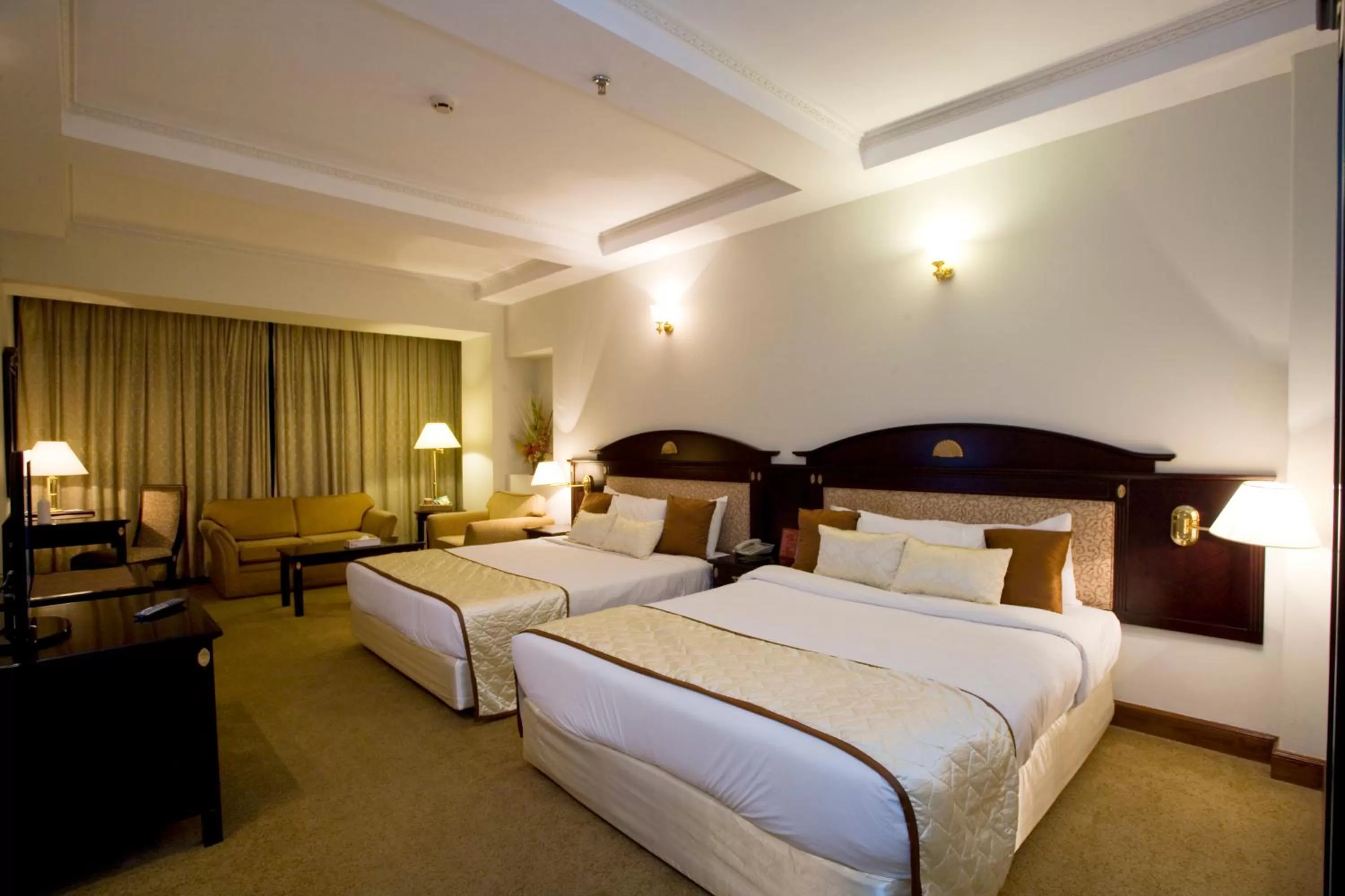 Premium Twin Room in Hotel Sarina