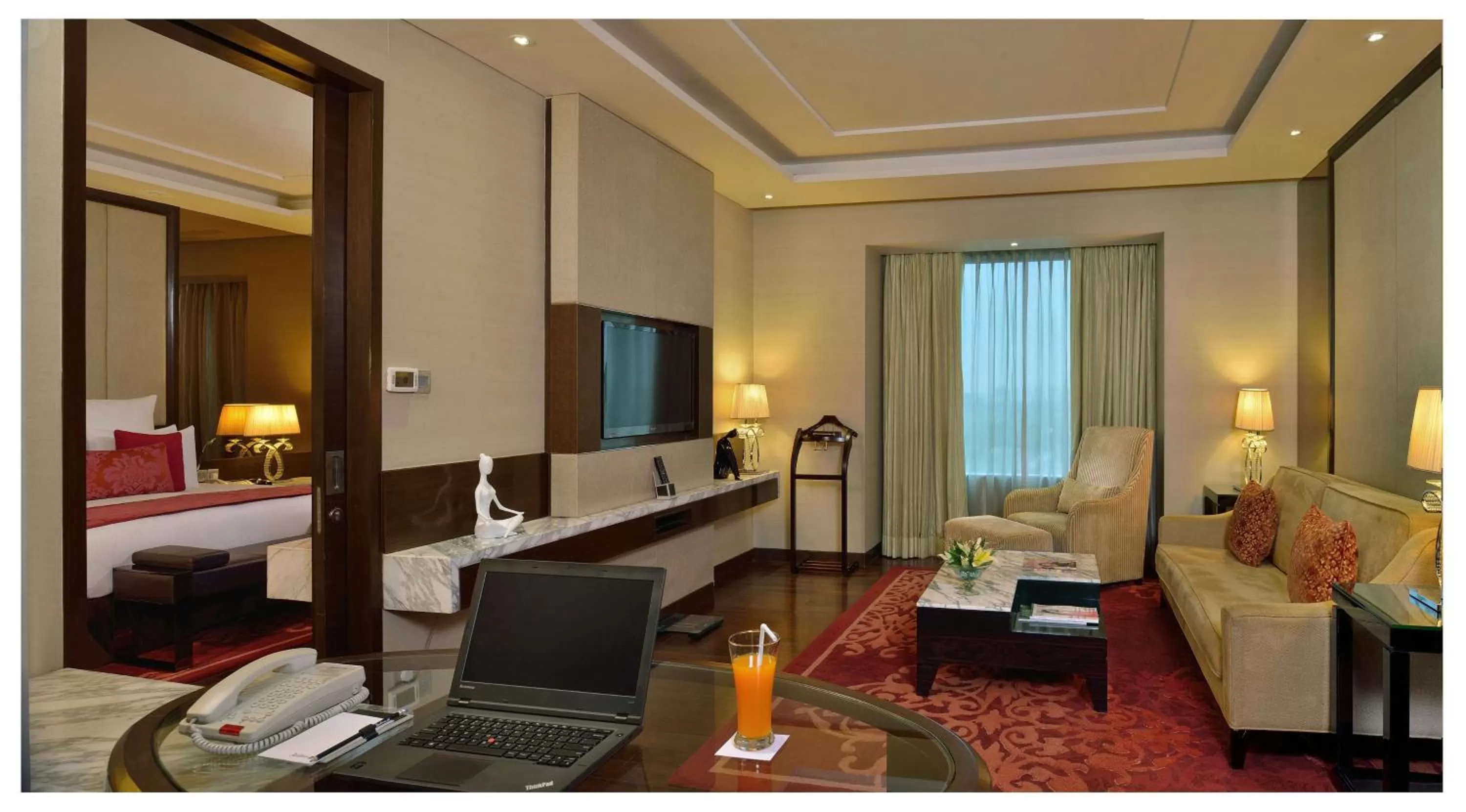 Suite -Non Smoking Room with 02 beer or 02 Pegs(IMFL) or 02 Mocktails and 02 pcs laundry in Radisson Blu Jaipur