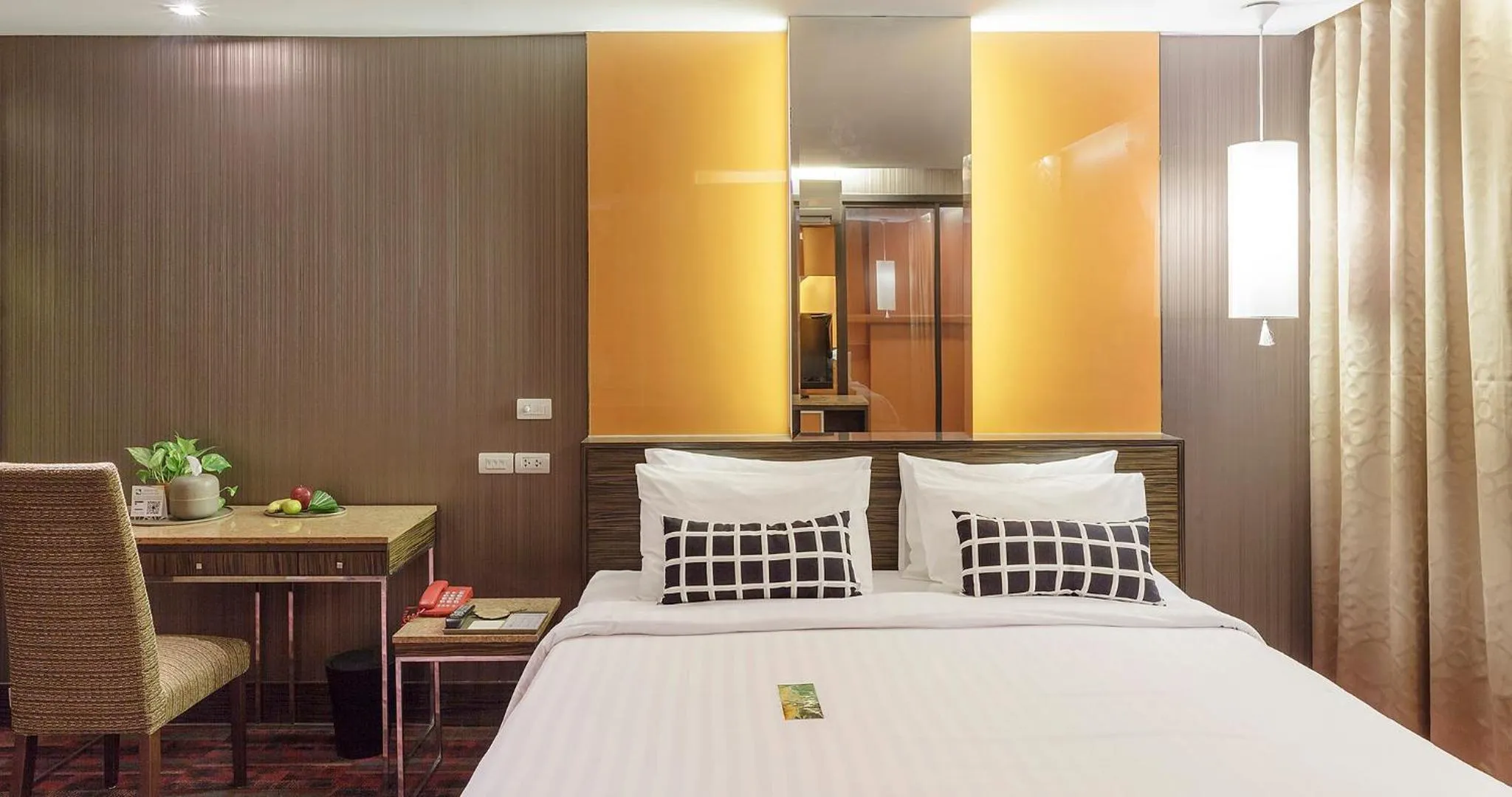 Deluxe Double Room in Tango Vibrant Living Hotel - SHA Extra Plus