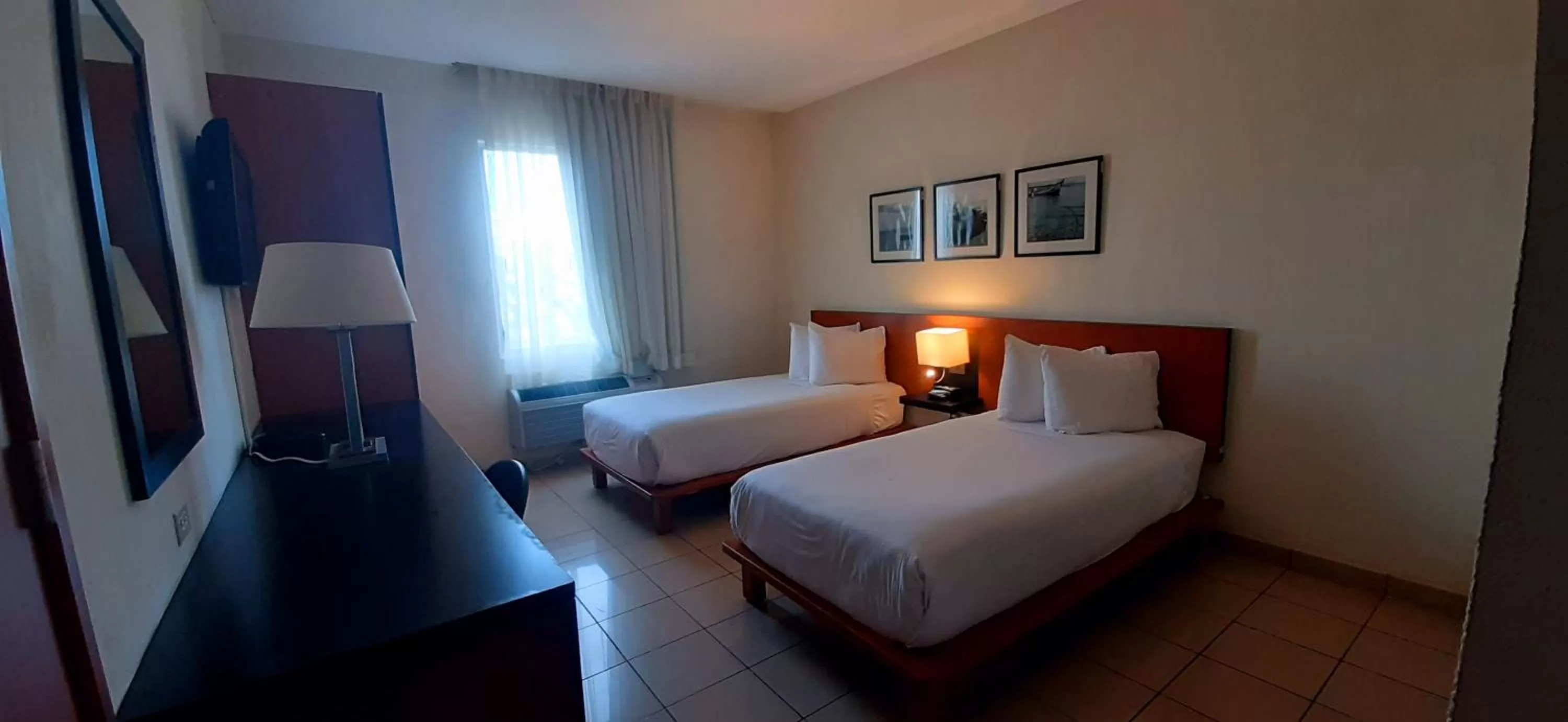 Twin Room in Comfort Inn Real La Union