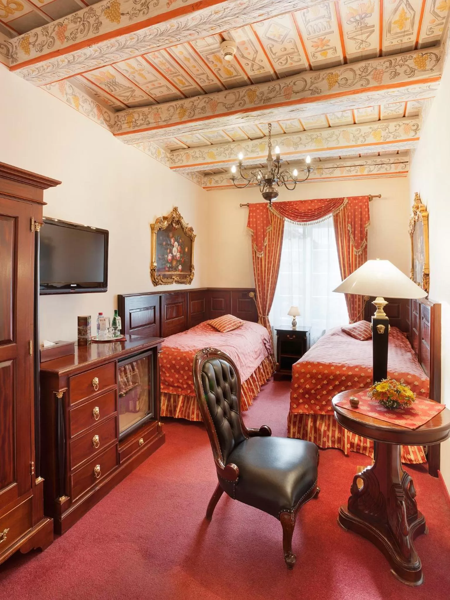 Twin Room - single occupancy in Hotel U Zlatého Stromu Prague by BHG