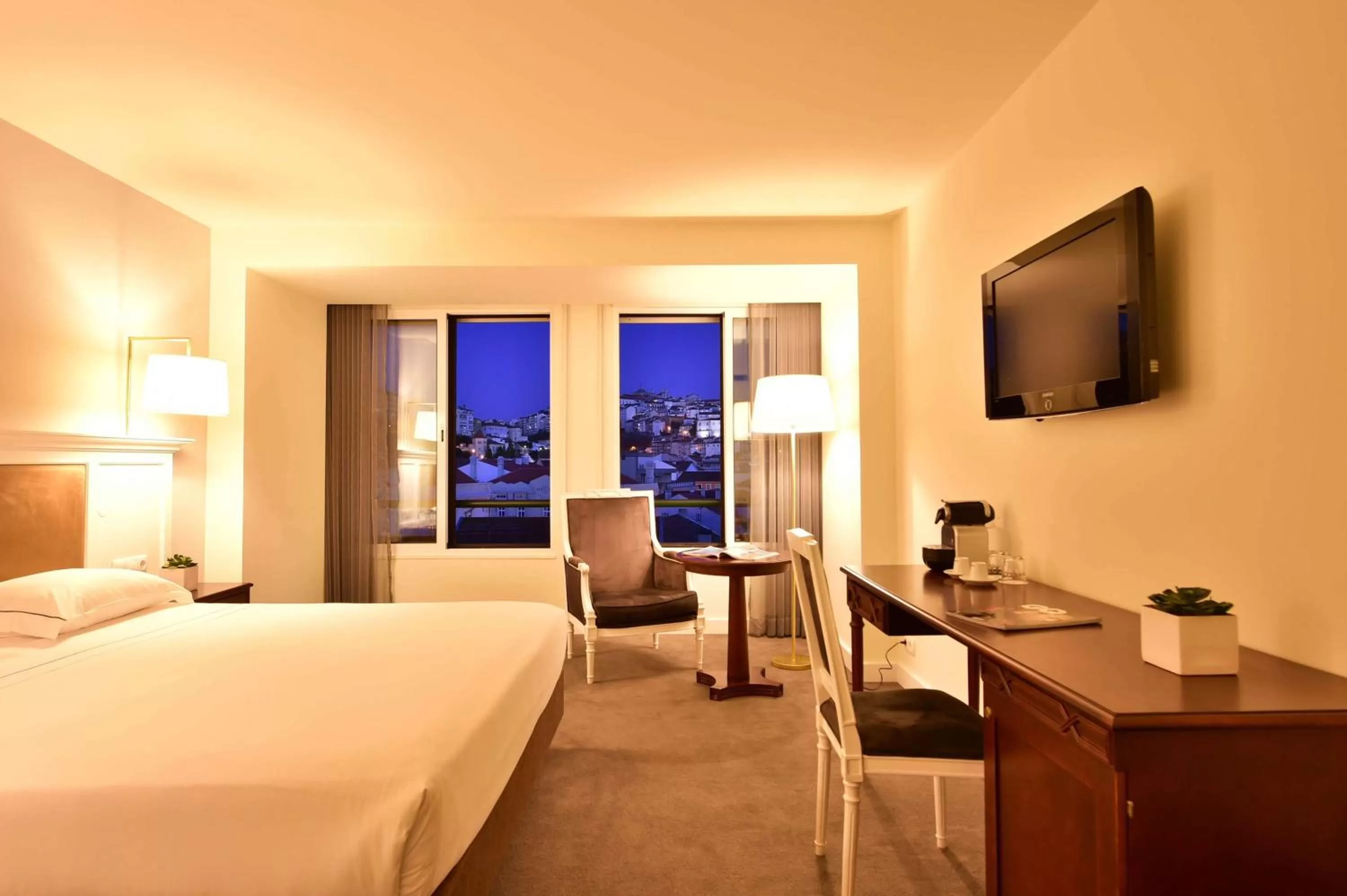 Standard Double or Twin Room in Tivoli Coimbra Hotel