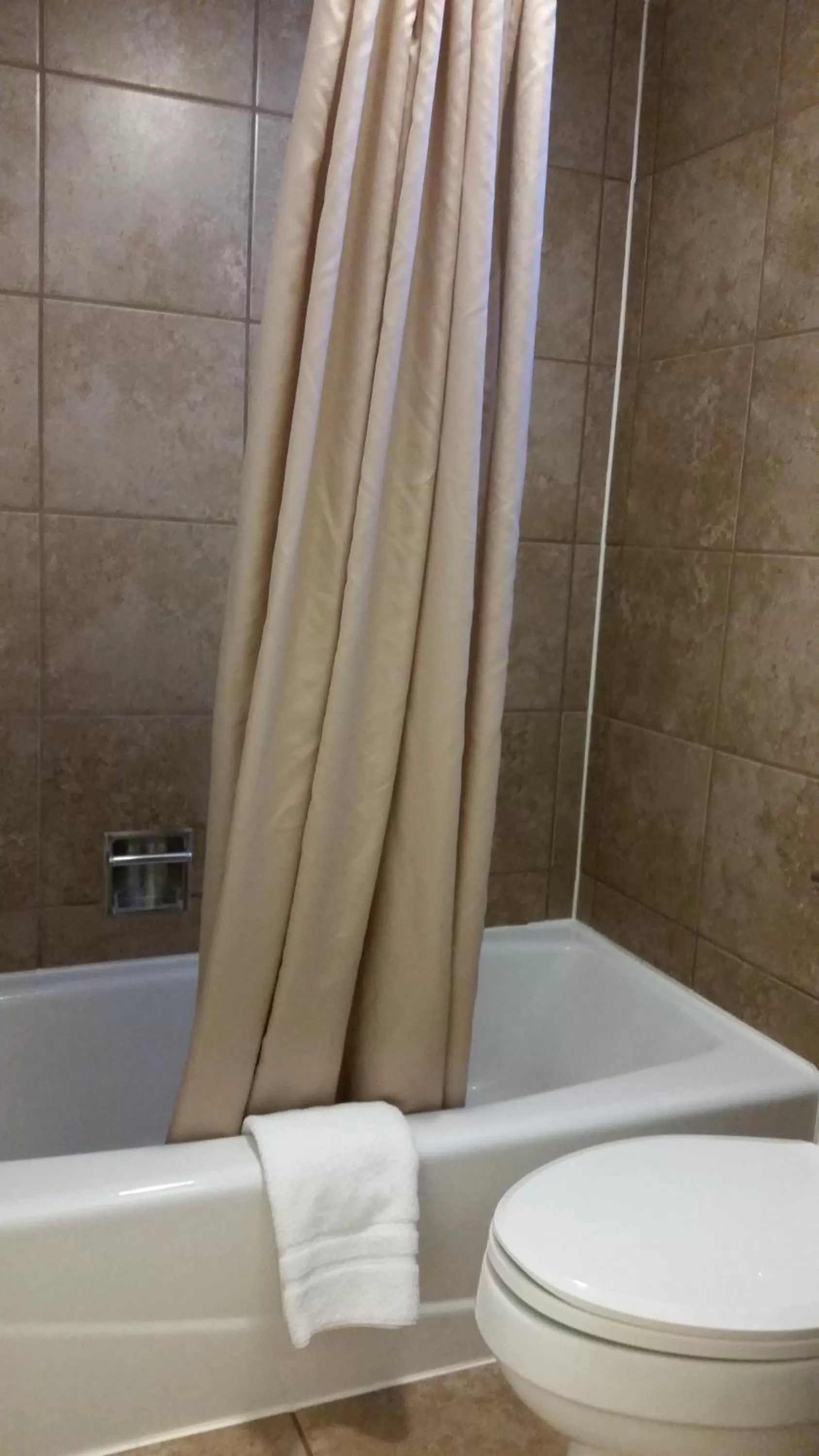 Double Room with Private Bathroom in Lakeshor Motor Inn