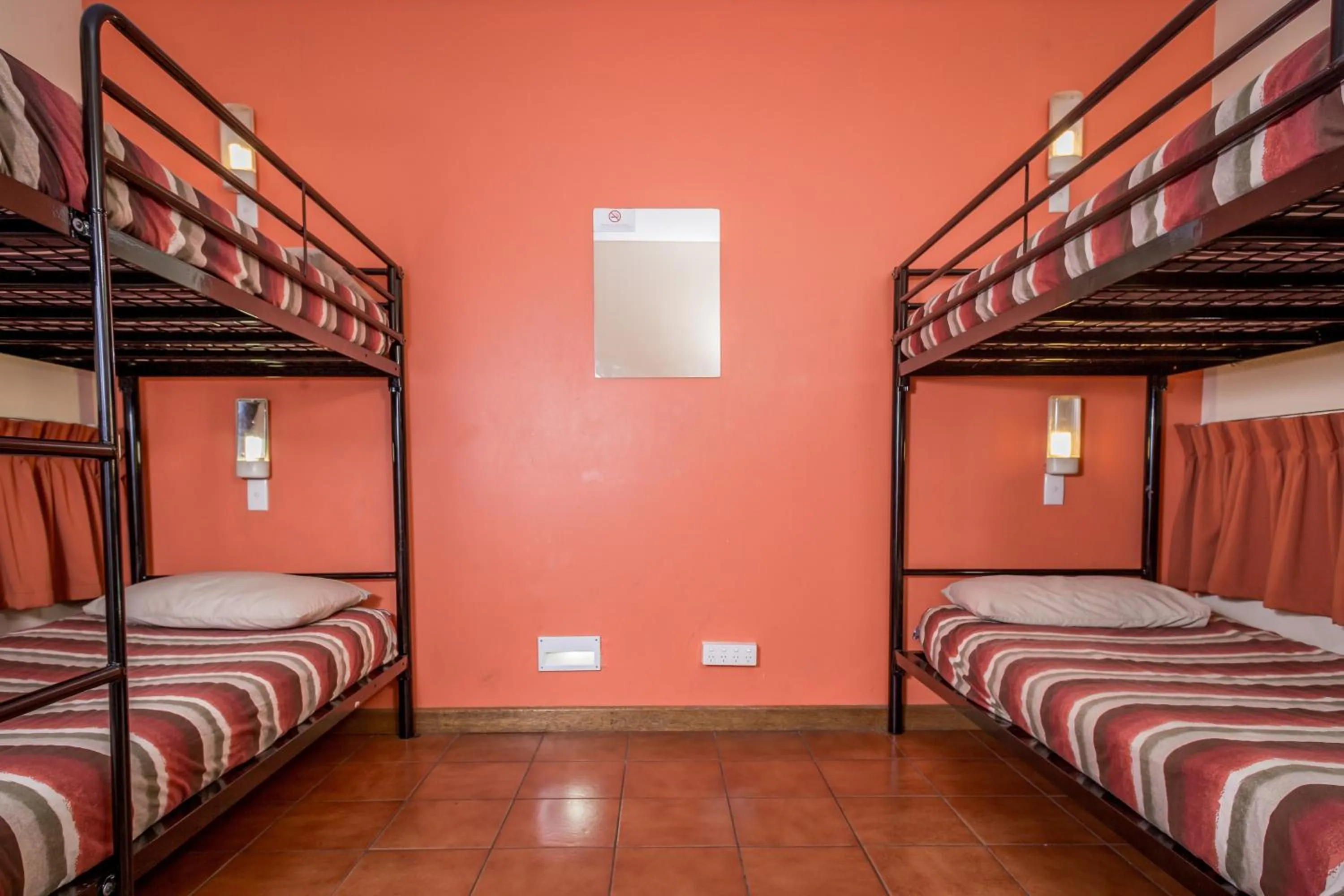 Single Bed in 4-Bed Male Dormitory Room in YHA Alice Springs