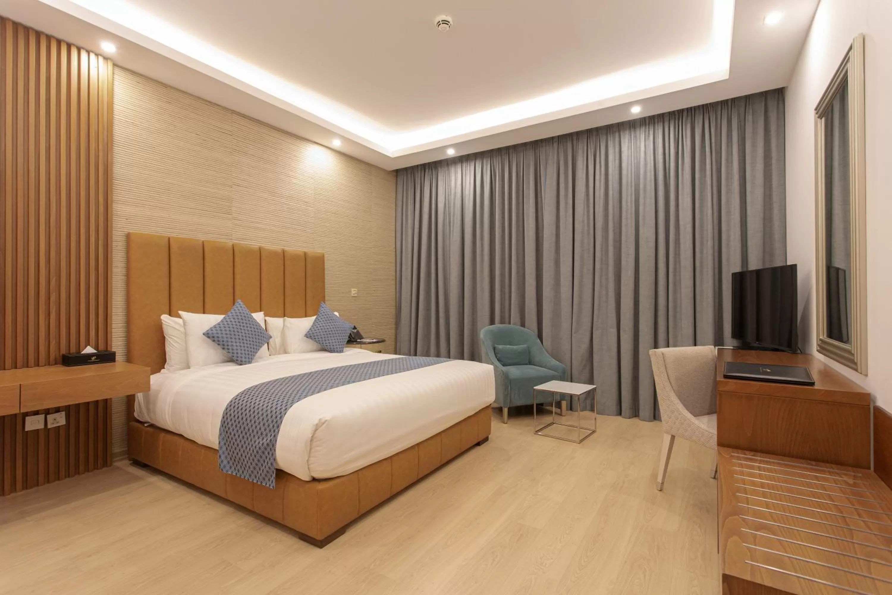 Deluxe King Room in Sarwat Park Hotel Riyadh-Diplomatic Quarter فندق سروات بارك الرياض-حي السفارات