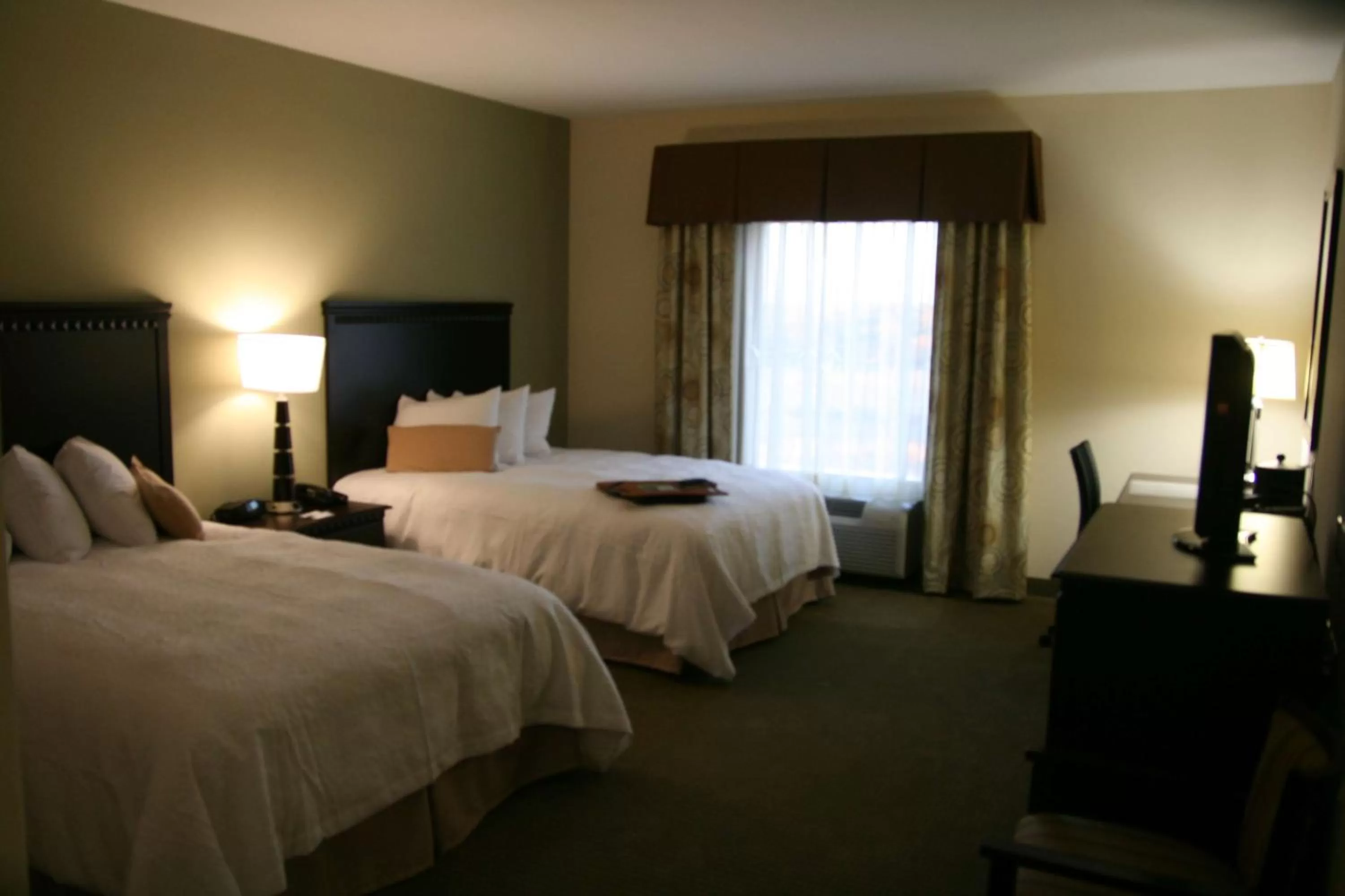Queen Room with Two Queen Beds - Hearing Access/Non-Smoking in Hampton Inn La Grange