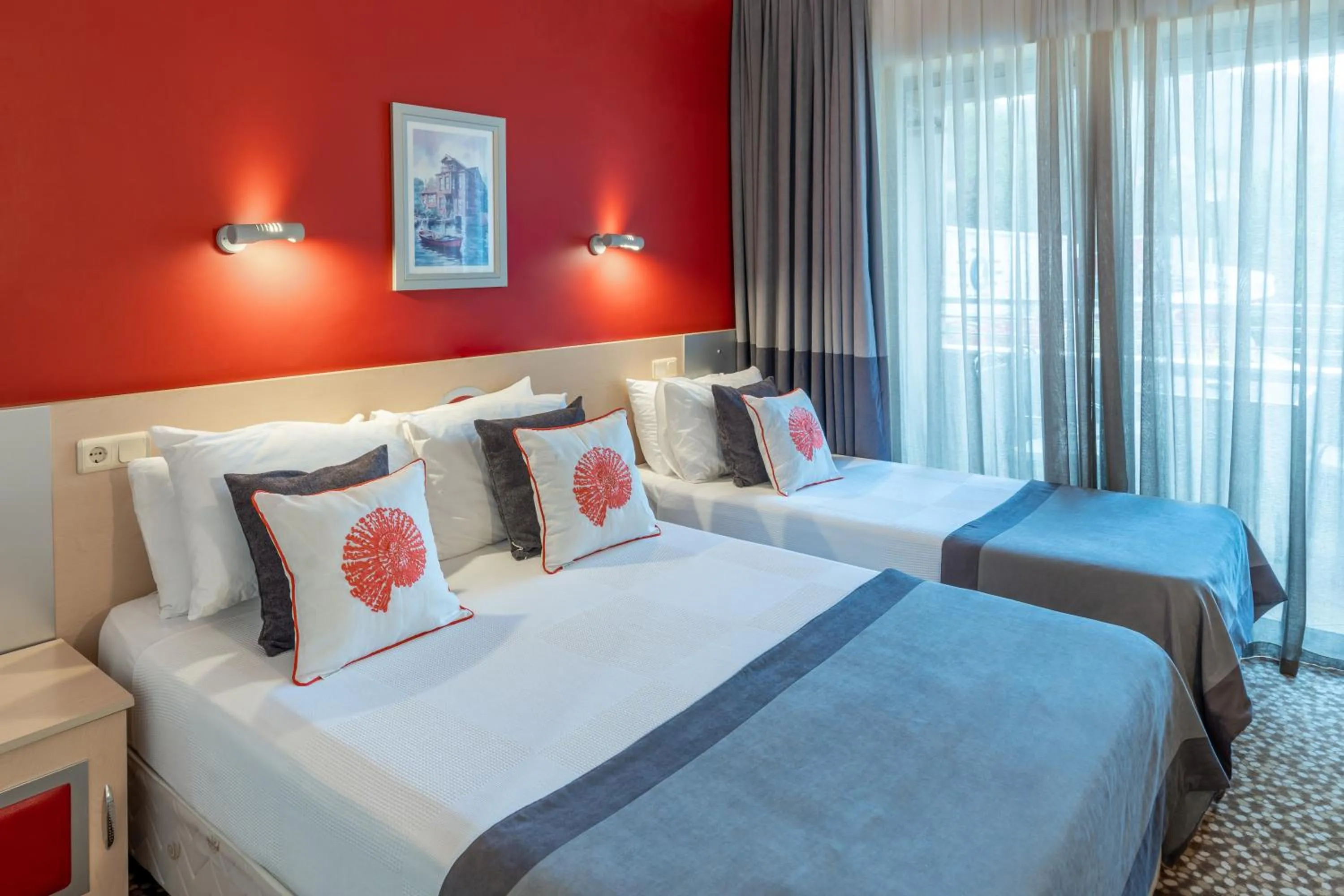 Twin Room with Garden View in Grand Viking Hotel