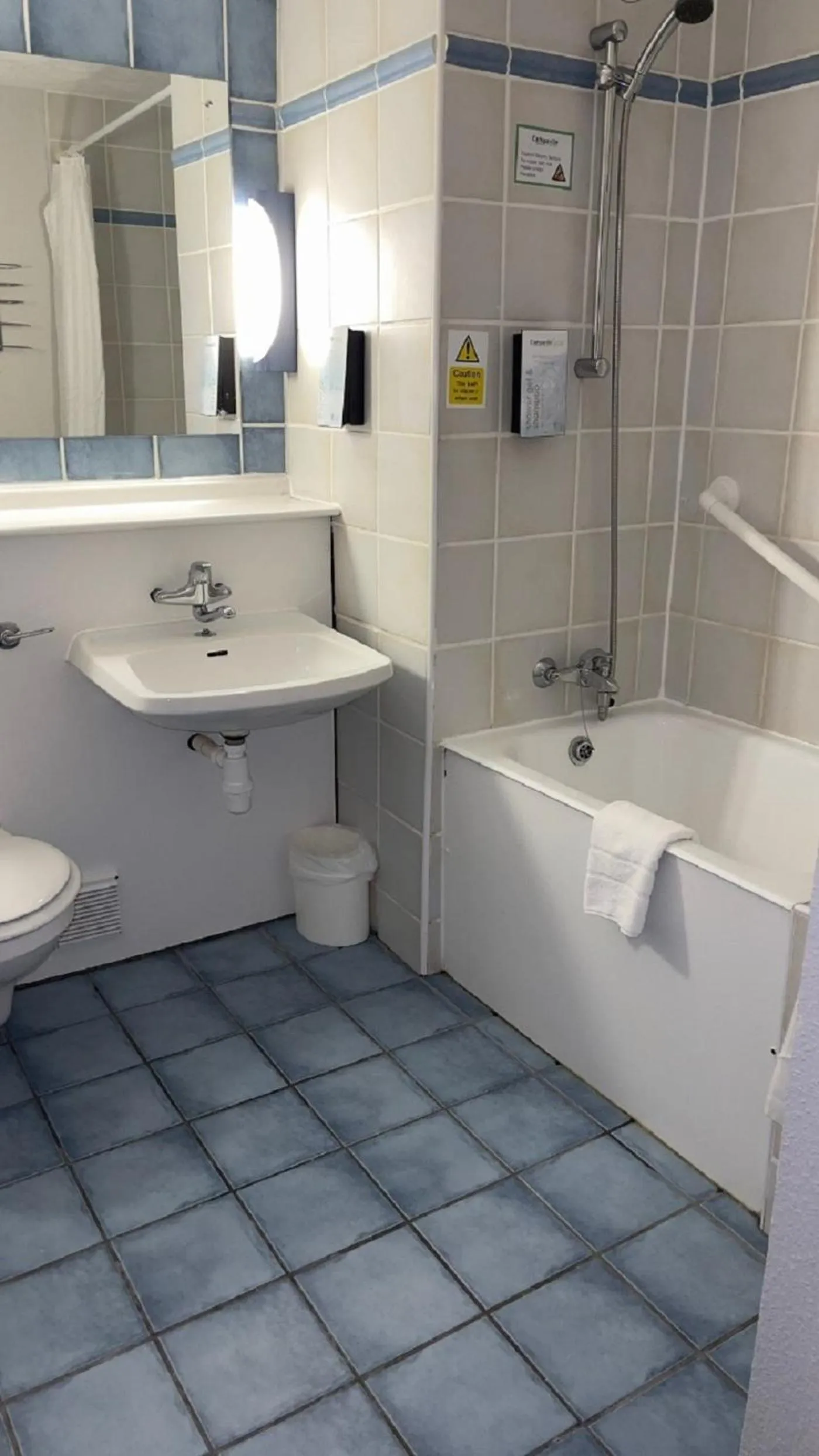 Dockside Twin Room in Campanile Liverpool