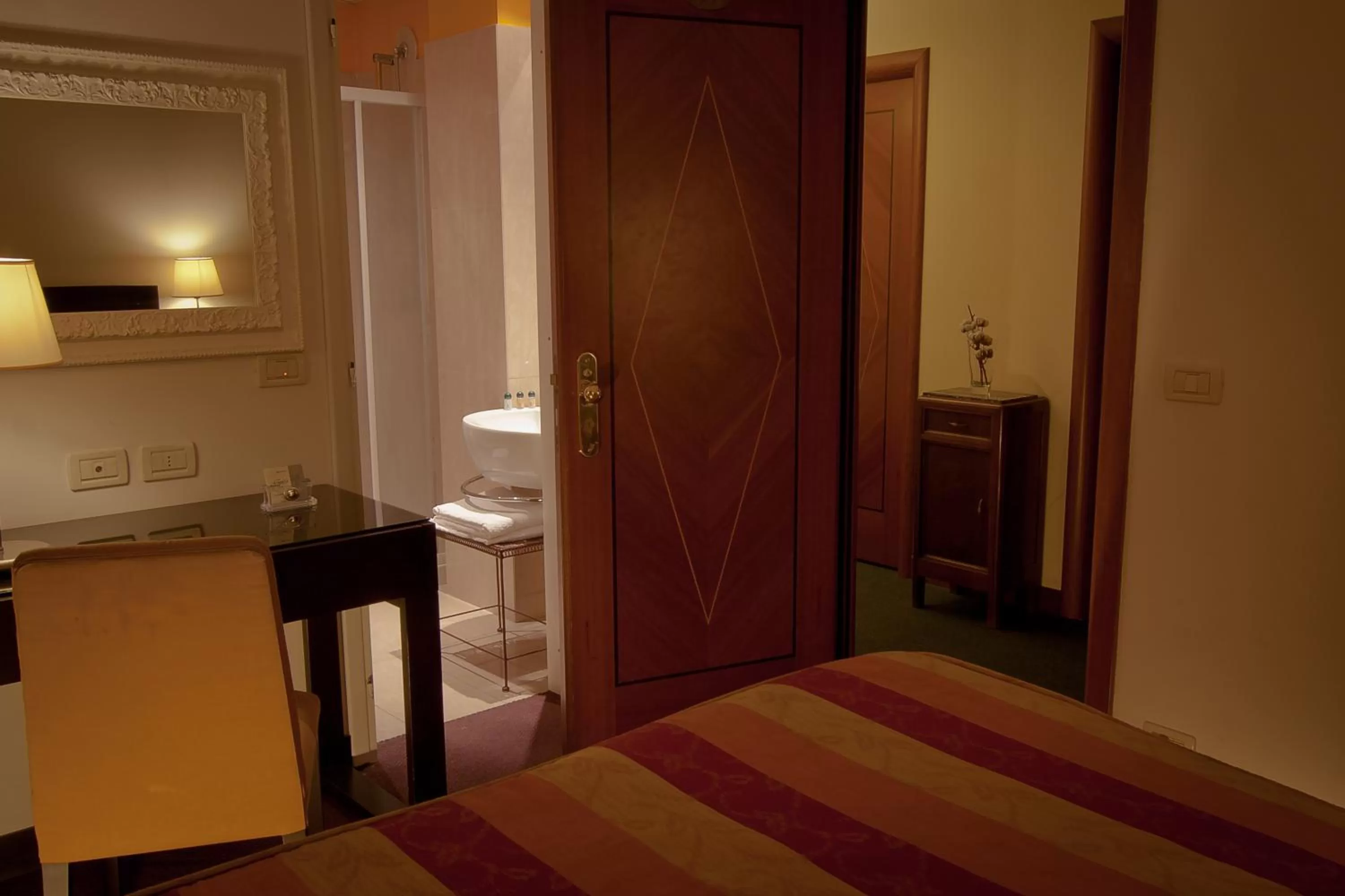 Single Room in Hotel Arnolfo & Aqua Laetitia Spa & Beauty