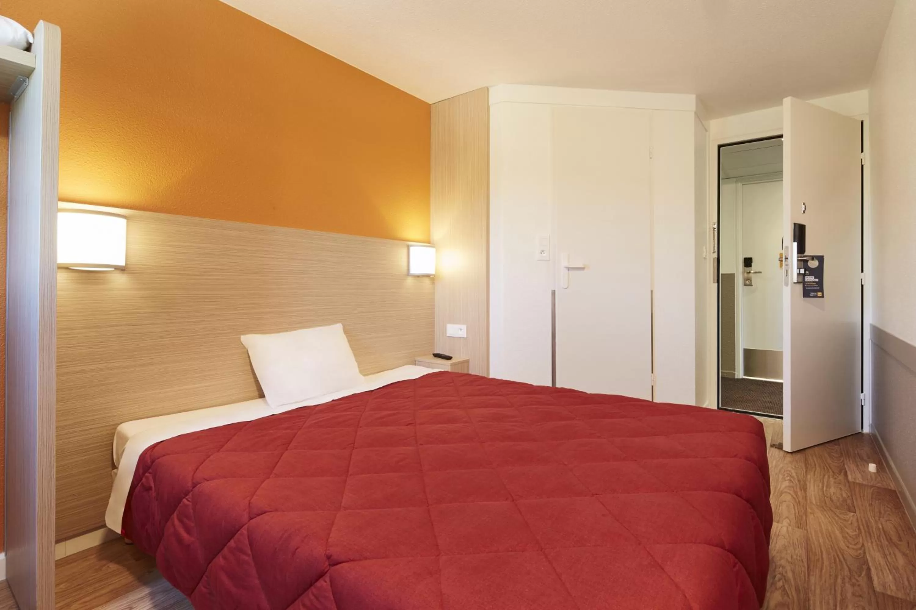 Double Room in Premiere Classe Roissy CDG - Paris Nord 2 - Parc des Expositions
