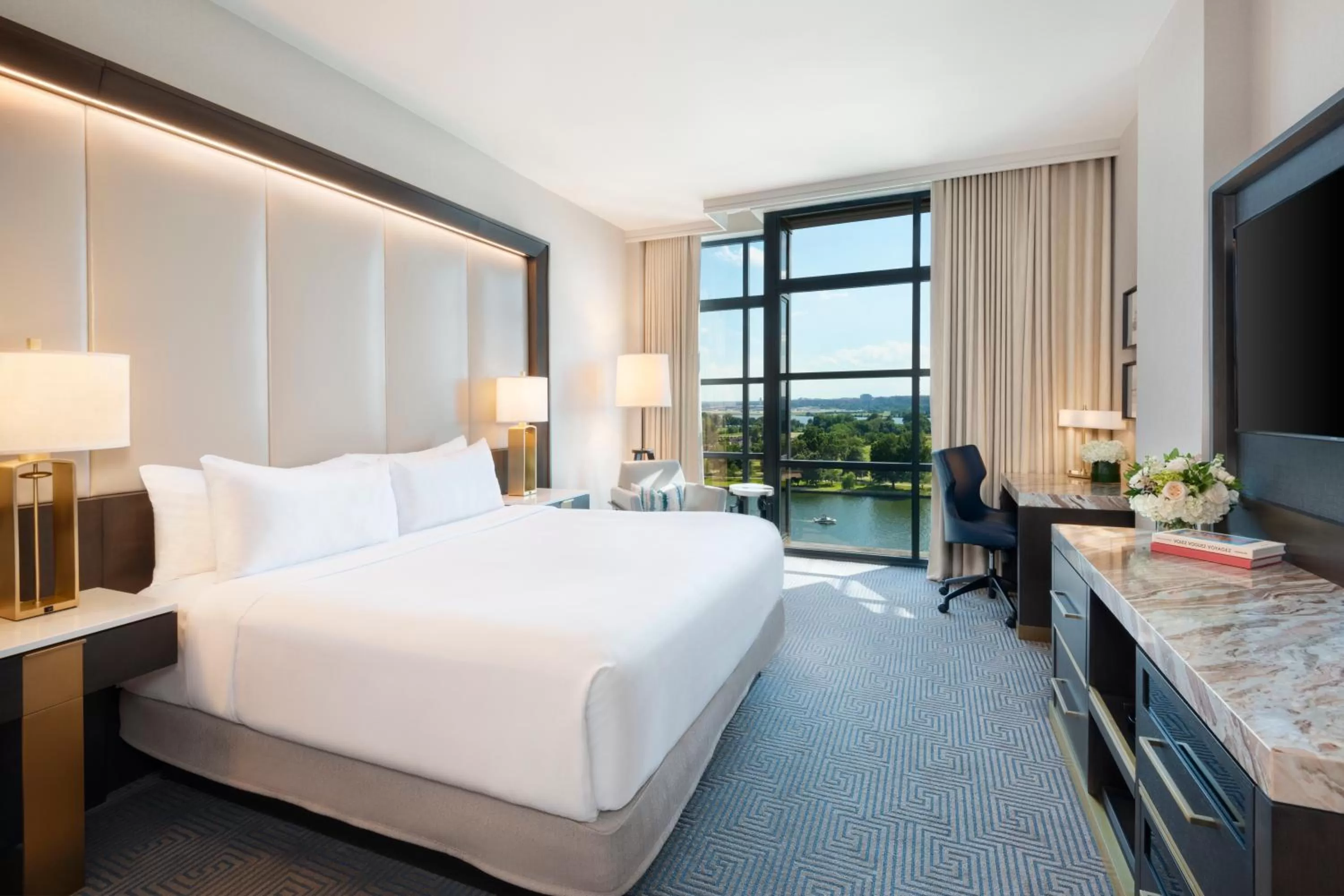 Premium King Room with River View in InterContinental - Washington D.C. - The Wharf by IHG