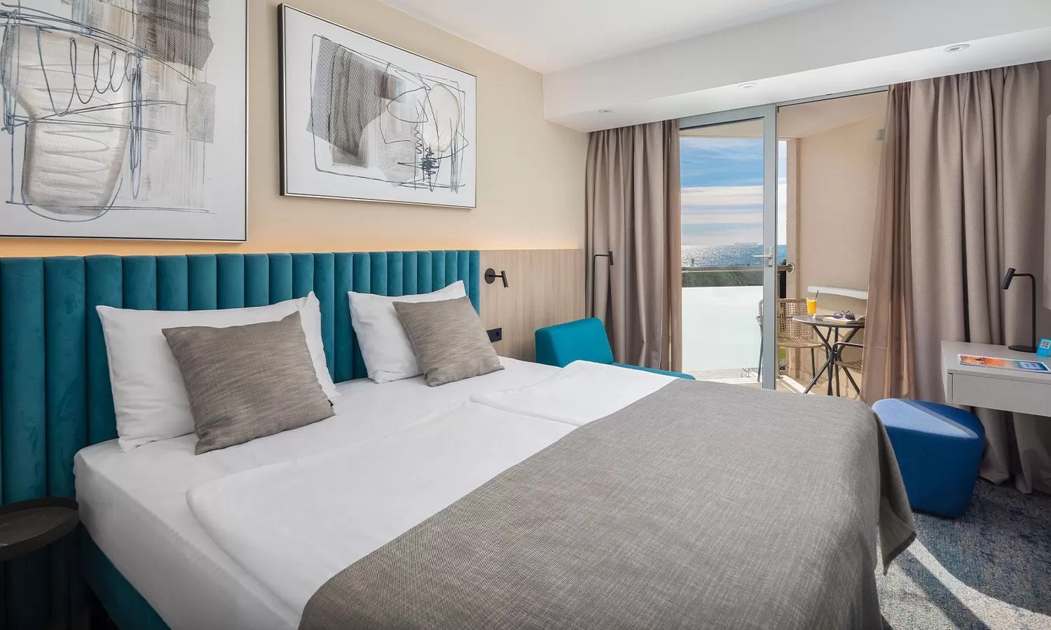 Superior double room with sea view balcony in Aminess Maestral Hotel