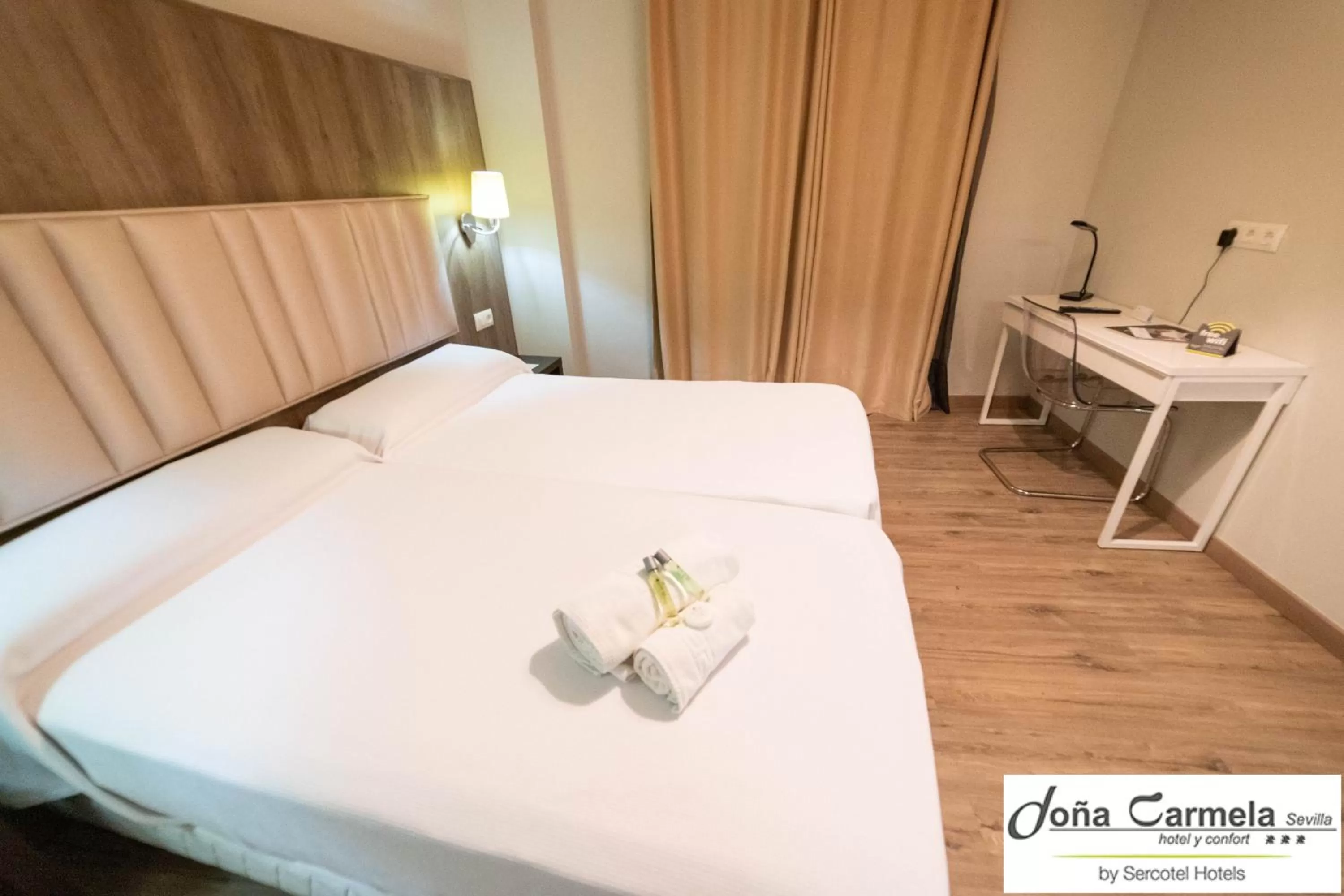 Double Room: 2 beds in Hotel Sercotel Doña Carmela