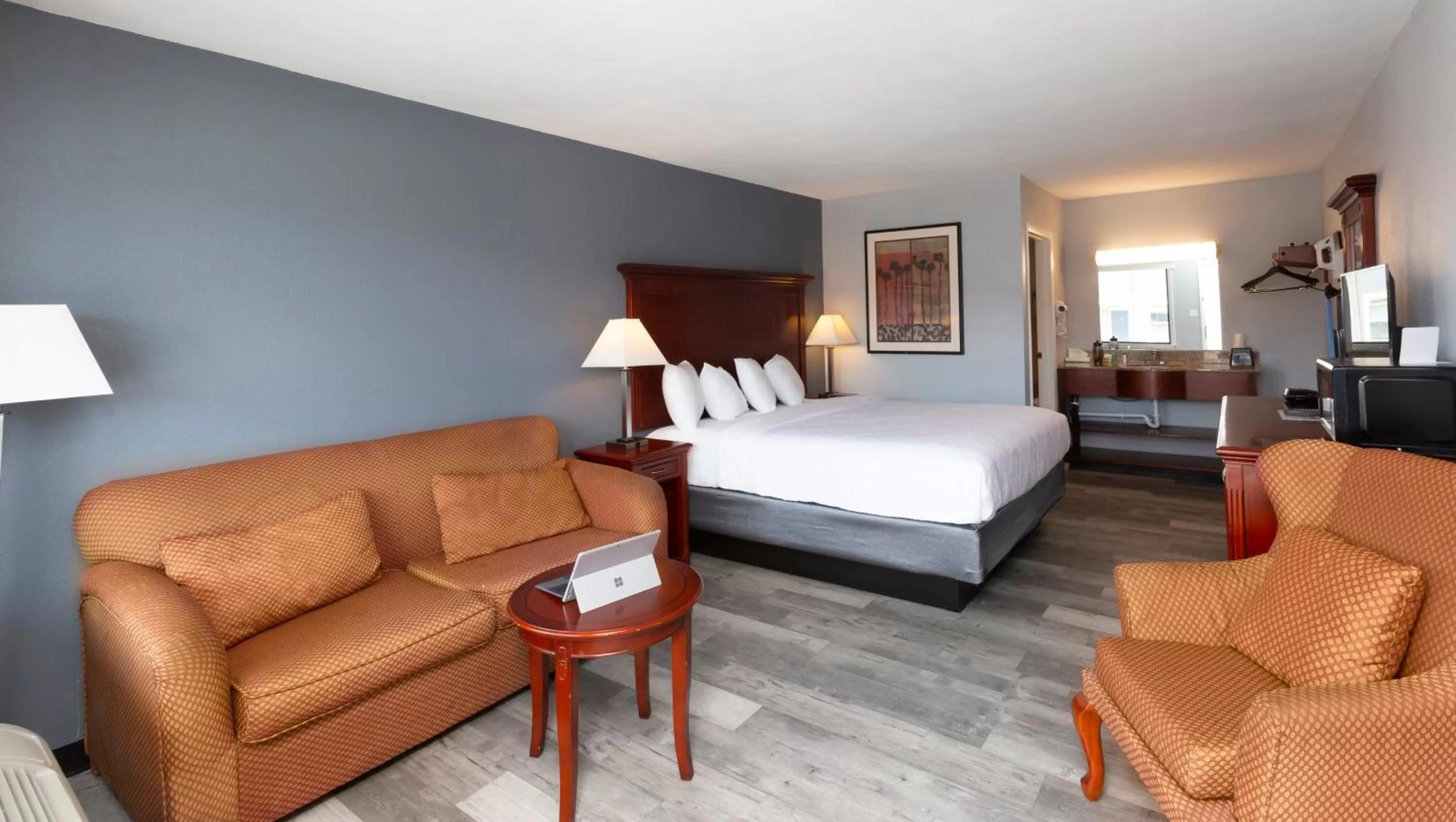 King Room - Non-Smoking in Sunrise Inn Williamstown