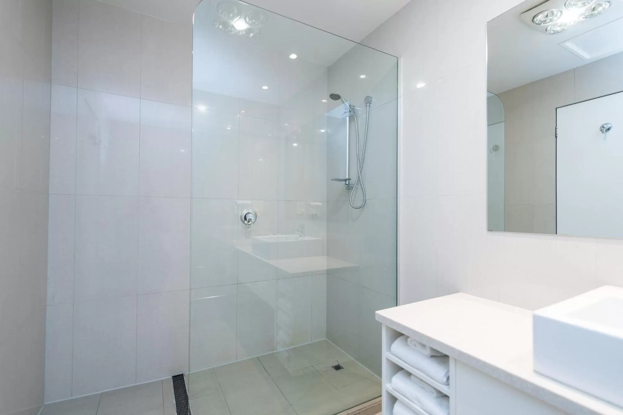 Double or Twin Room in Tall Timbers Tasmania