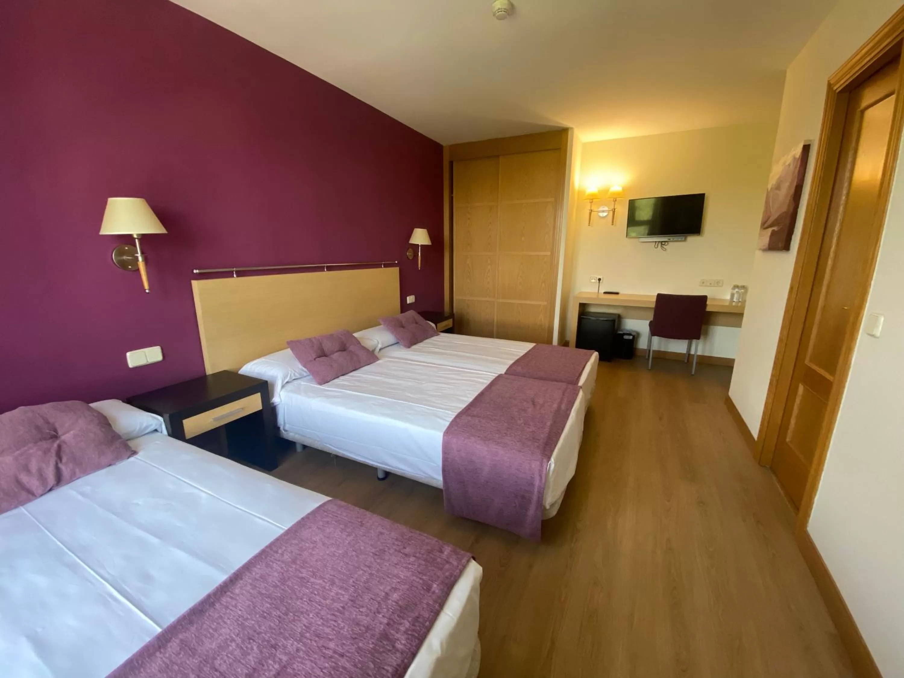 Standard Triple Room in Hotel Equo Aranjuez