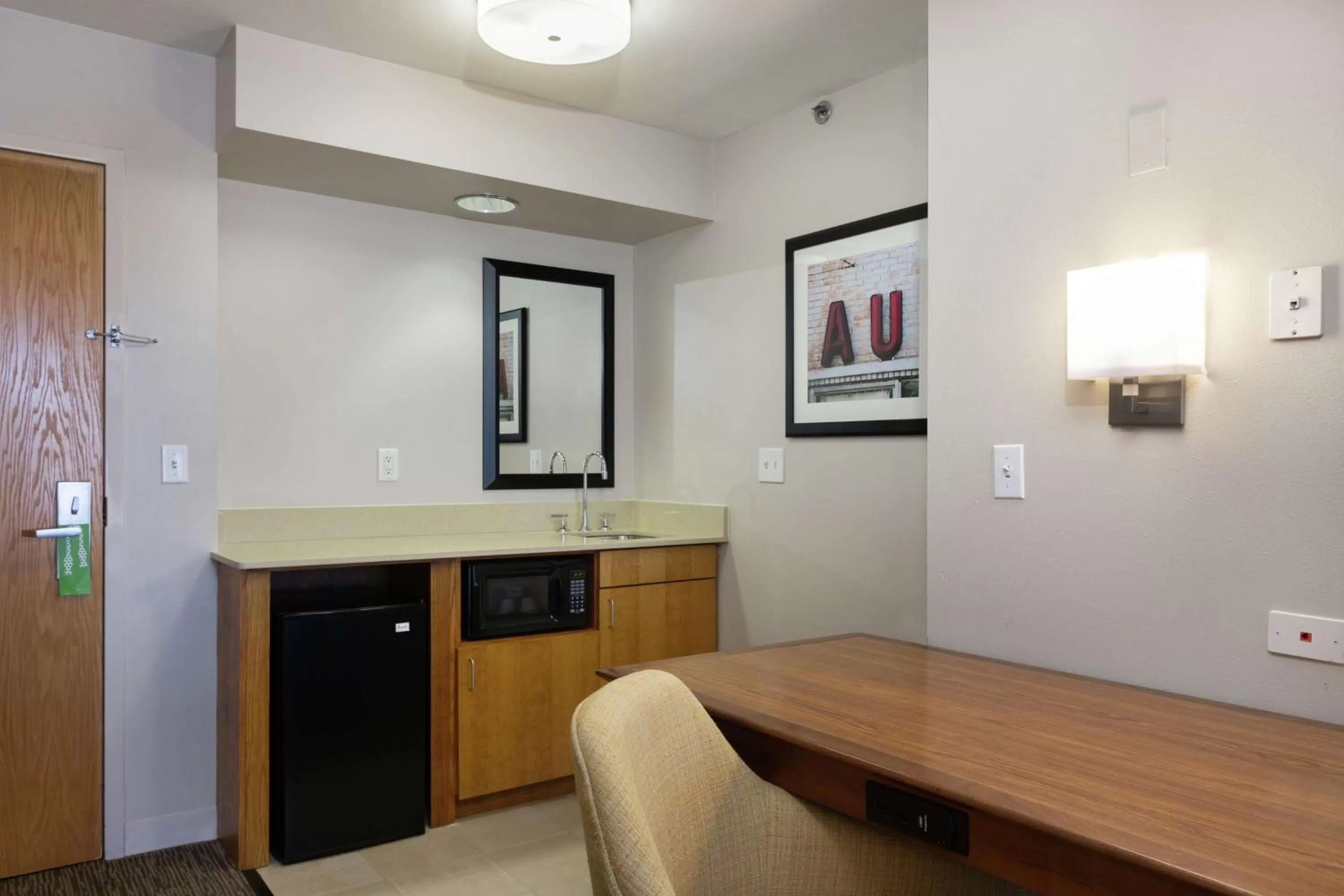 King Studio with Sofa Bed - Hearing Accessible in Hampton Inn & Suites-Austin Airport