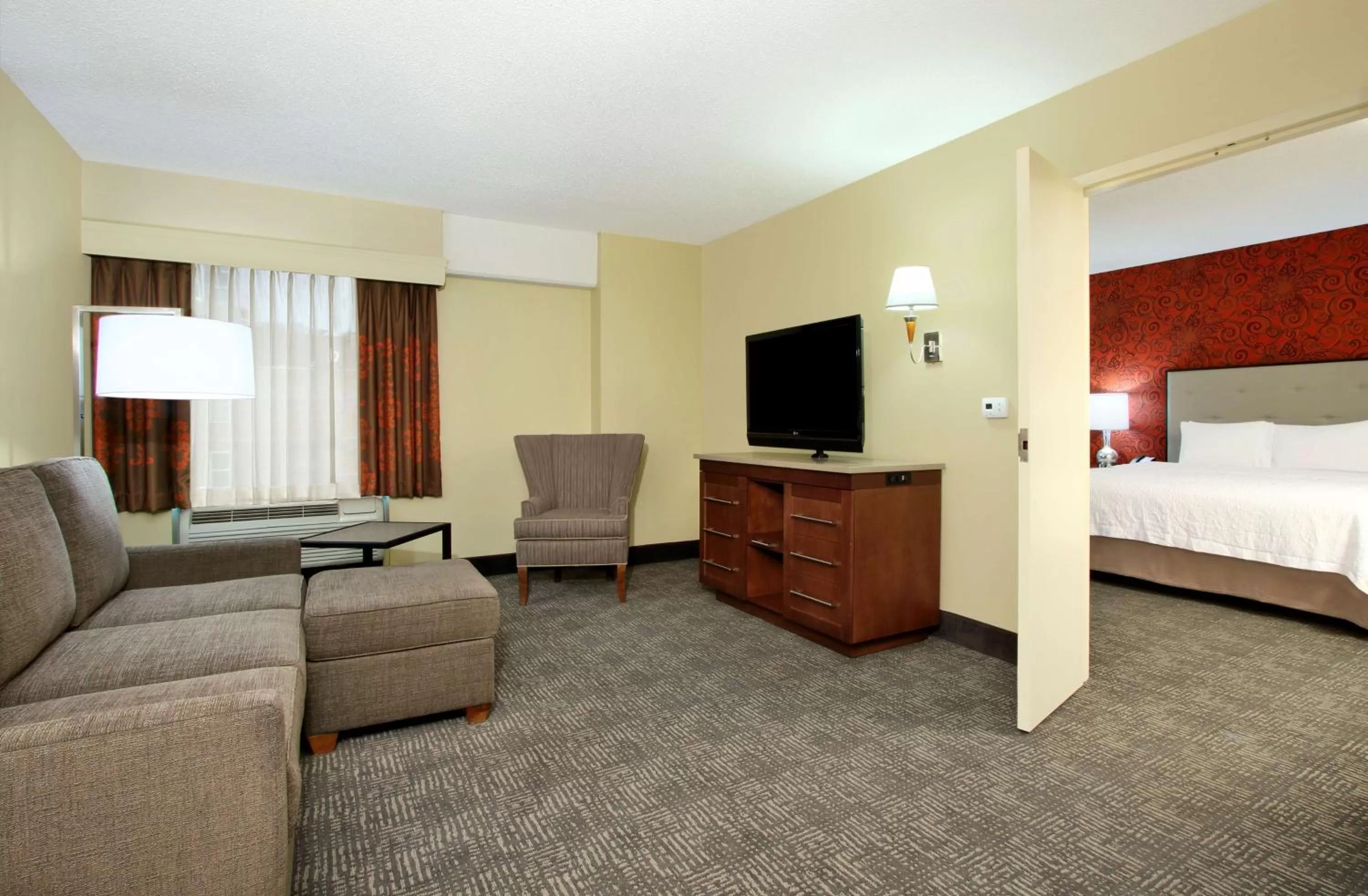 King Suite with Kitchen - Non-Smoking in Hampton Inn & Suites Columbus-Downtown, Ohio