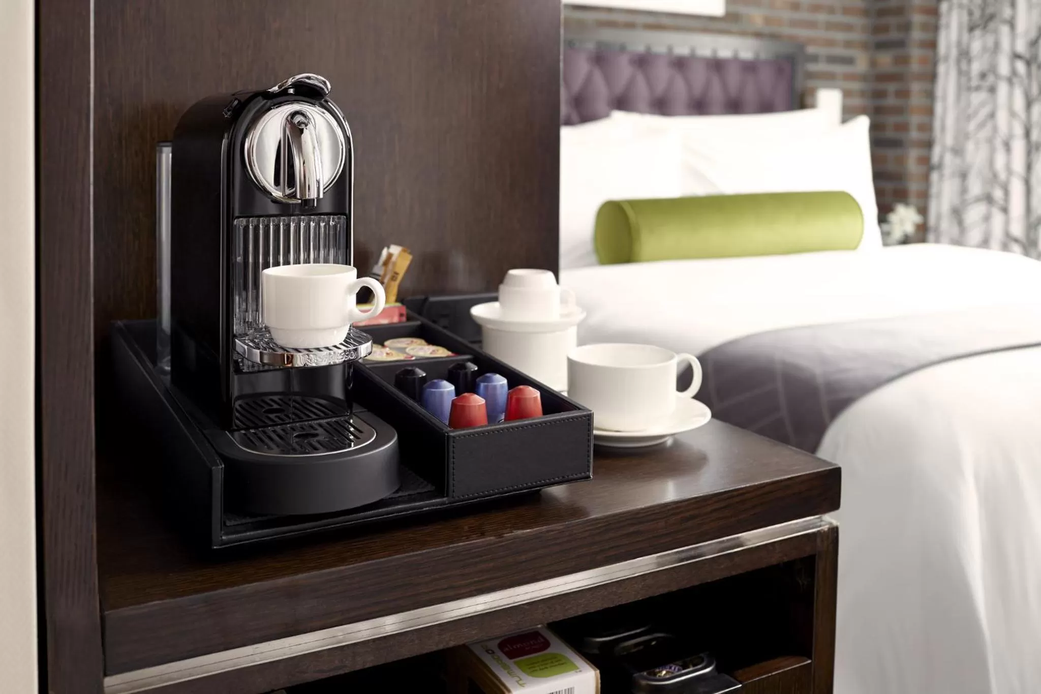 Double Twin Empire View Mobility- and Hearing-Accessible Guest Room With Tub in Archer Hotel New York