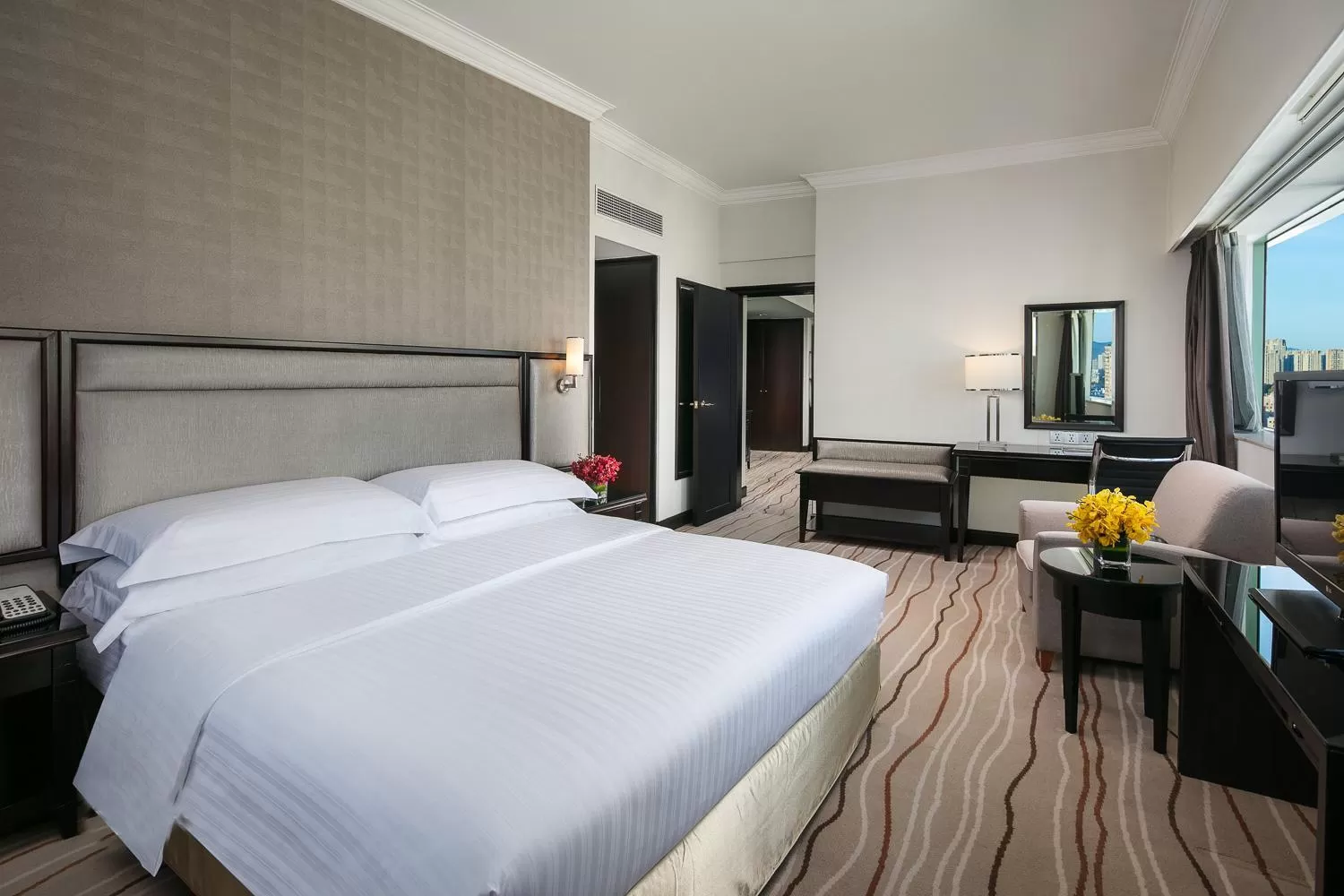 Executive Suite in Grand Park Kunming