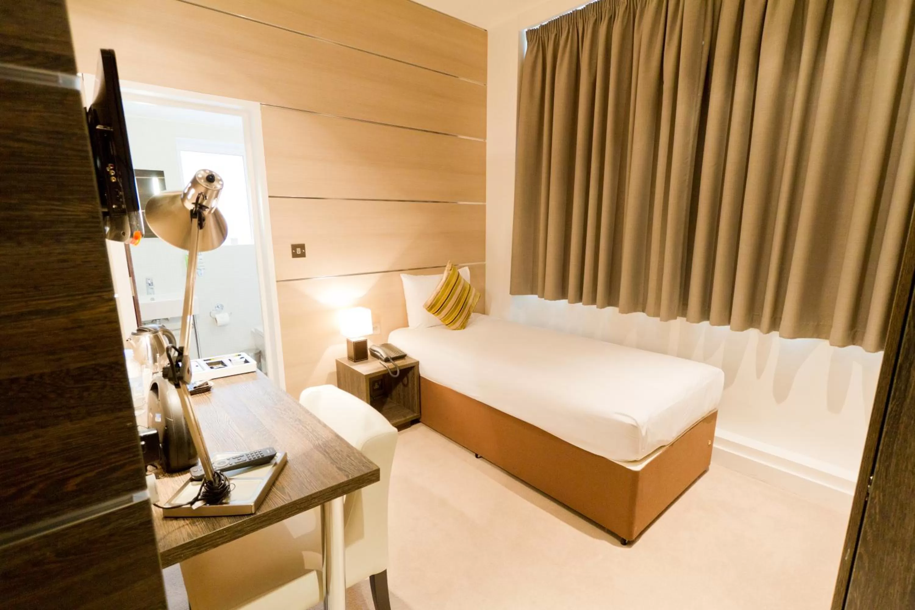 Standard Single Room in The Wesley Euston