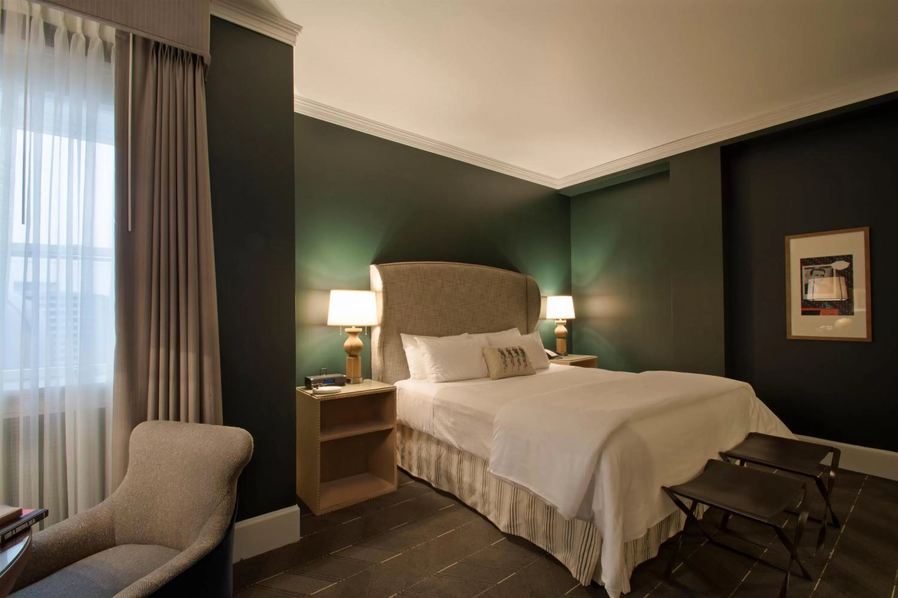 Deluxe King Room in Sentinel Hotel