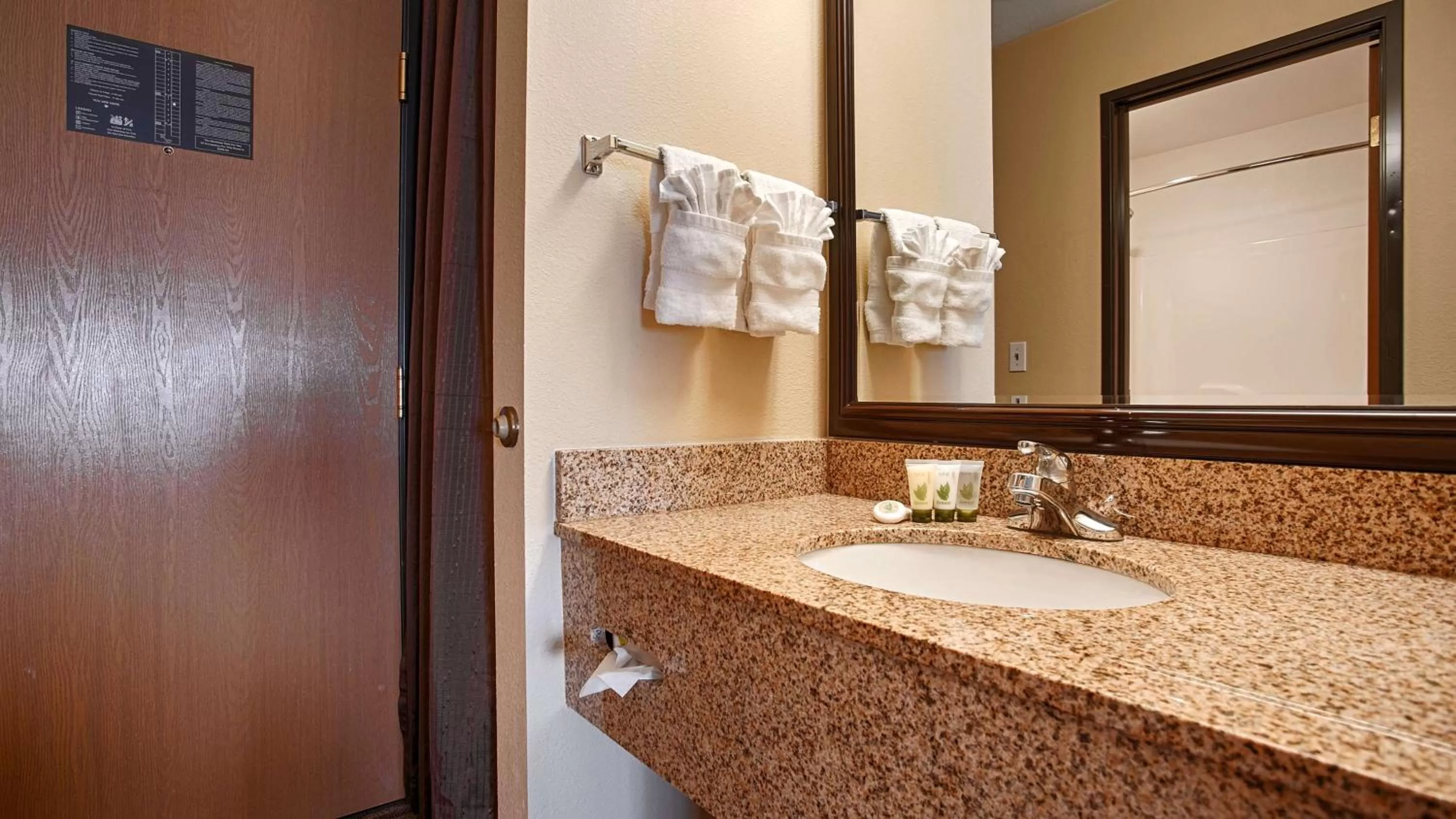 King Room with Roll-In Shower - Disability Access in Best Western Plus Corning Inn